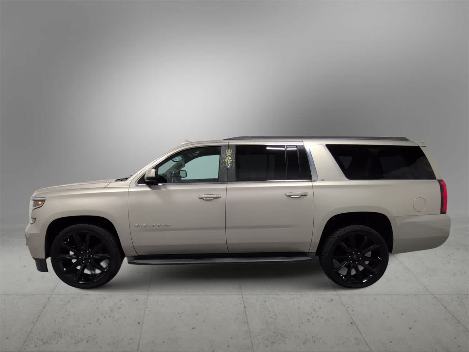 Thumbnail: 2015 Chevrolet Suburban - 5