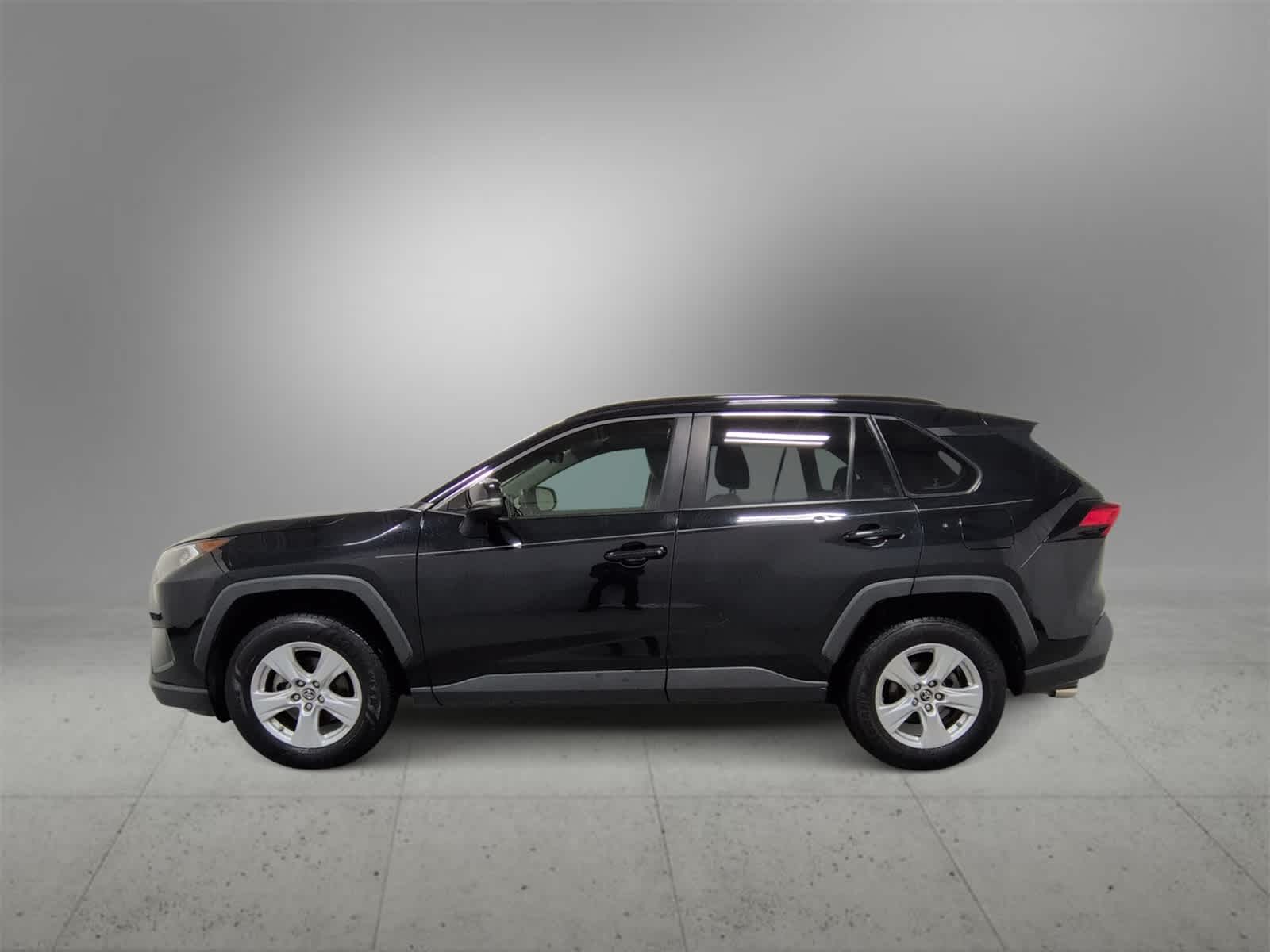 Thumbnail: 2019 Toyota RAV4 - 5