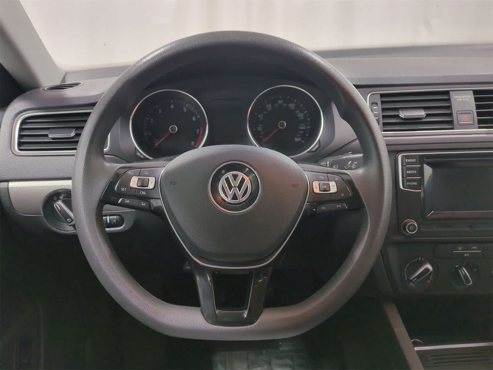 2017 Volkswagen Jetta S 23