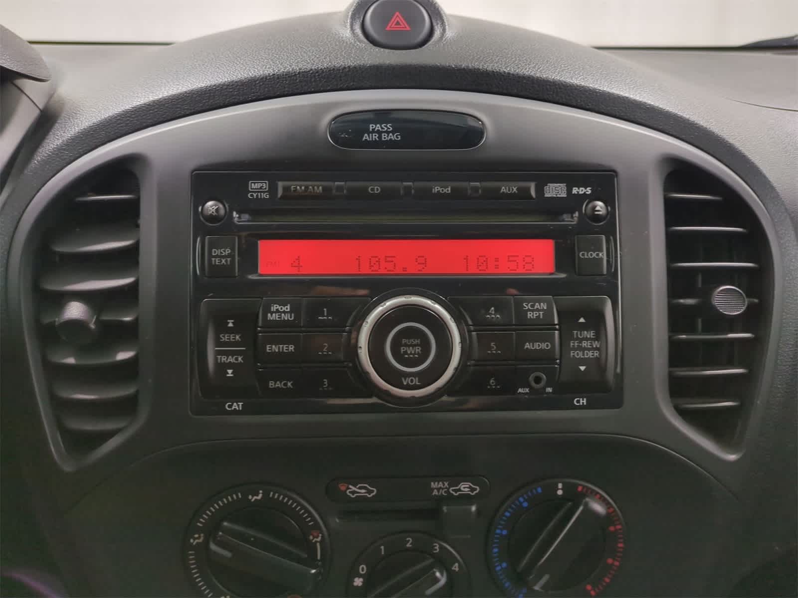 Thumbnail: 2014 Nissan Juke - 28