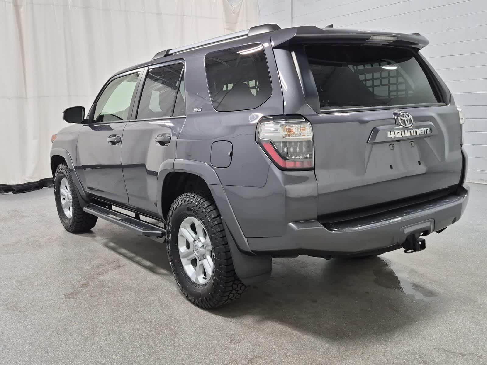 Thumbnail: 2022 Toyota 4Runner - 12
