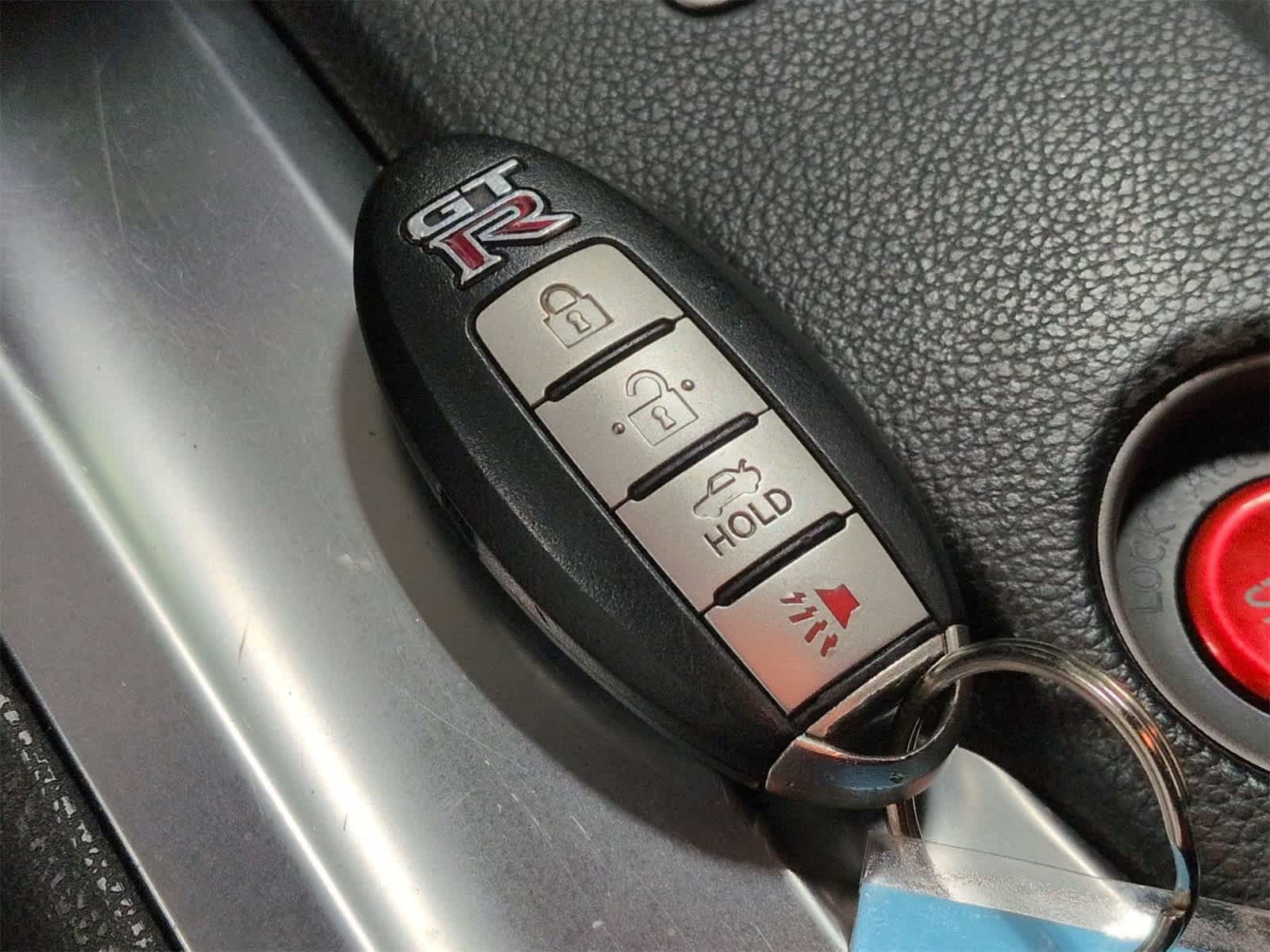 Thumbnail: 2010 Nissan GT-R - 34