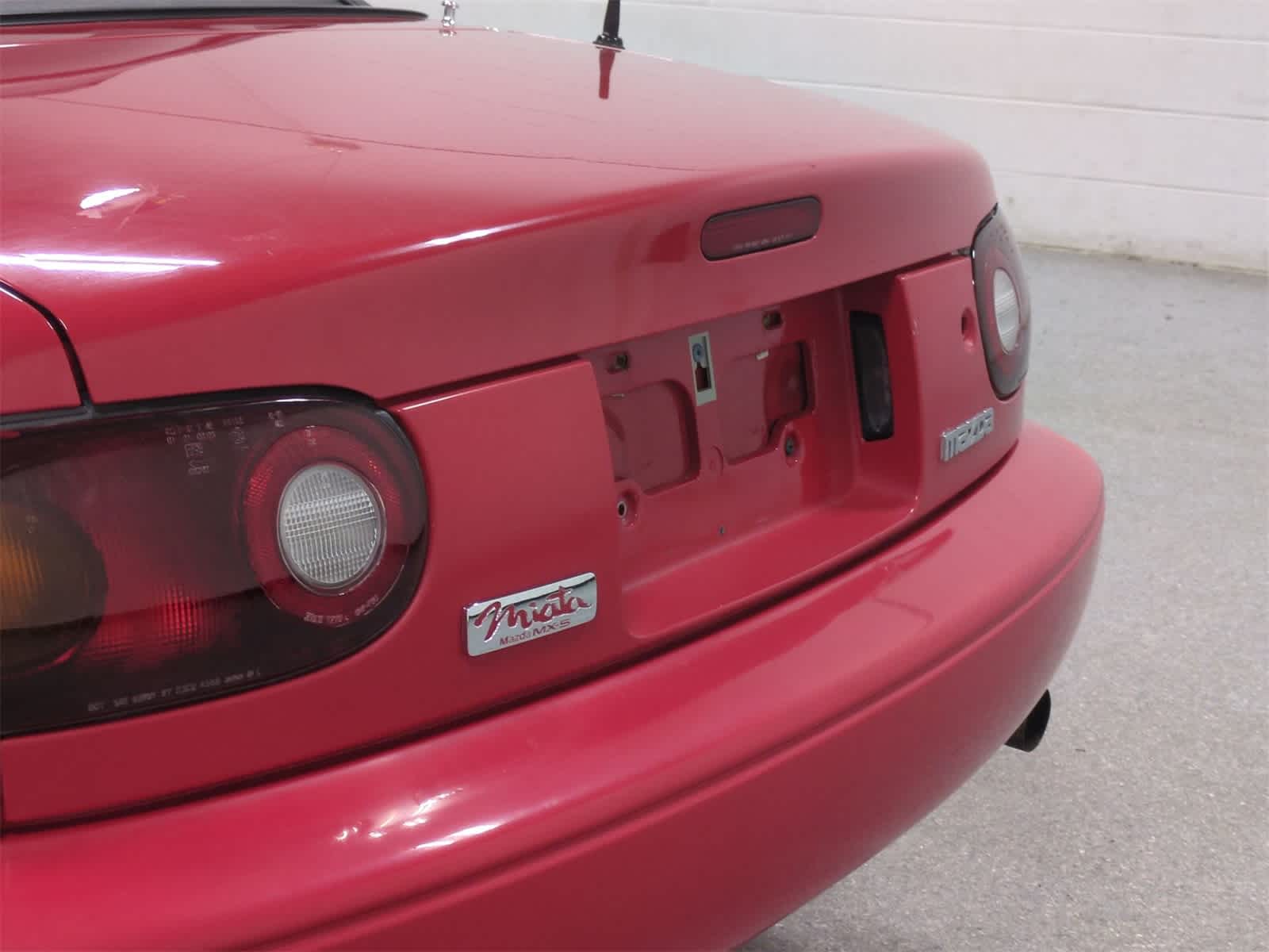 Thumbnail: 1994 Mazda MX-5 Miata - 14