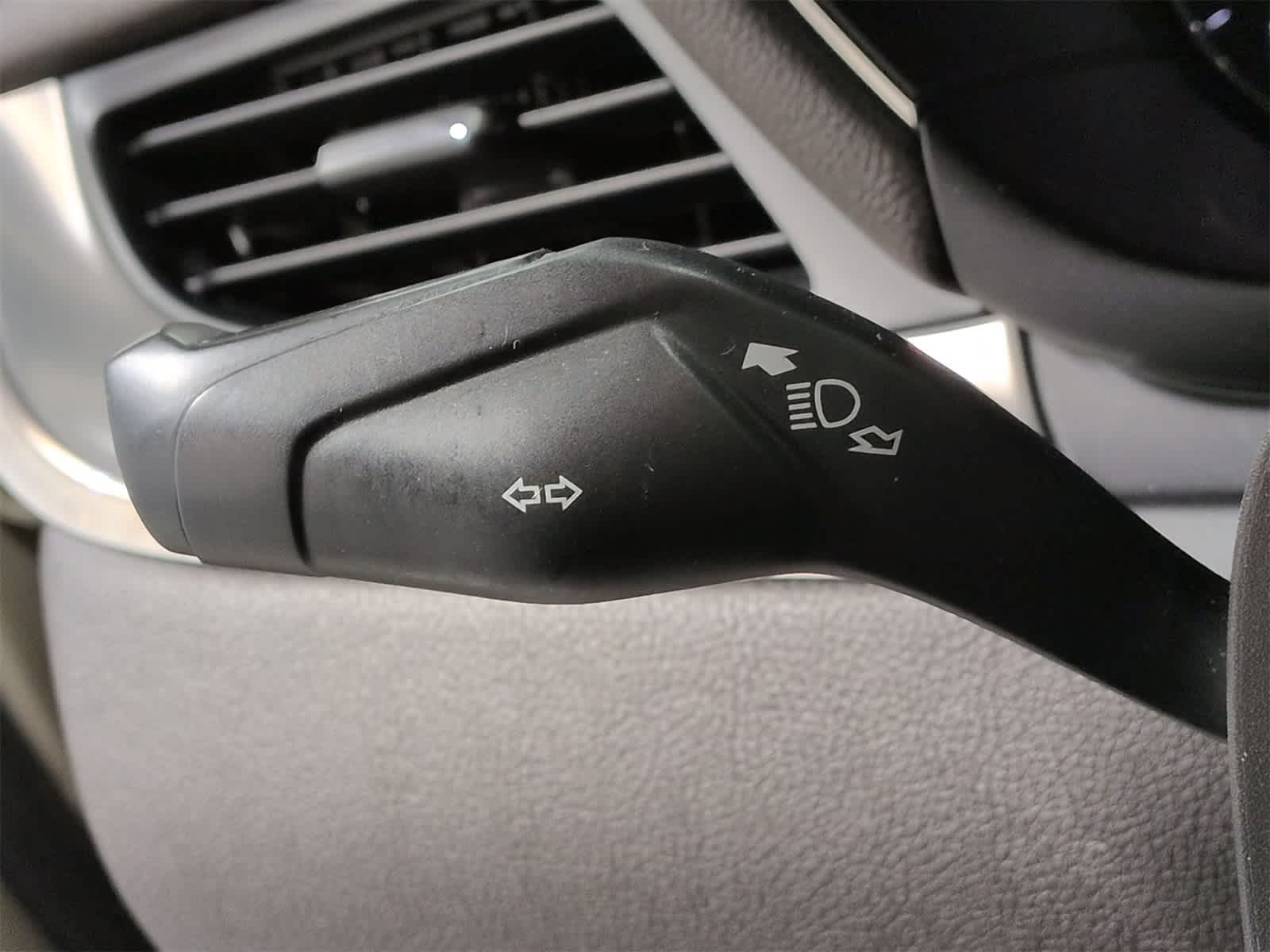 Thumbnail: 2017 Lincoln MKC - 27