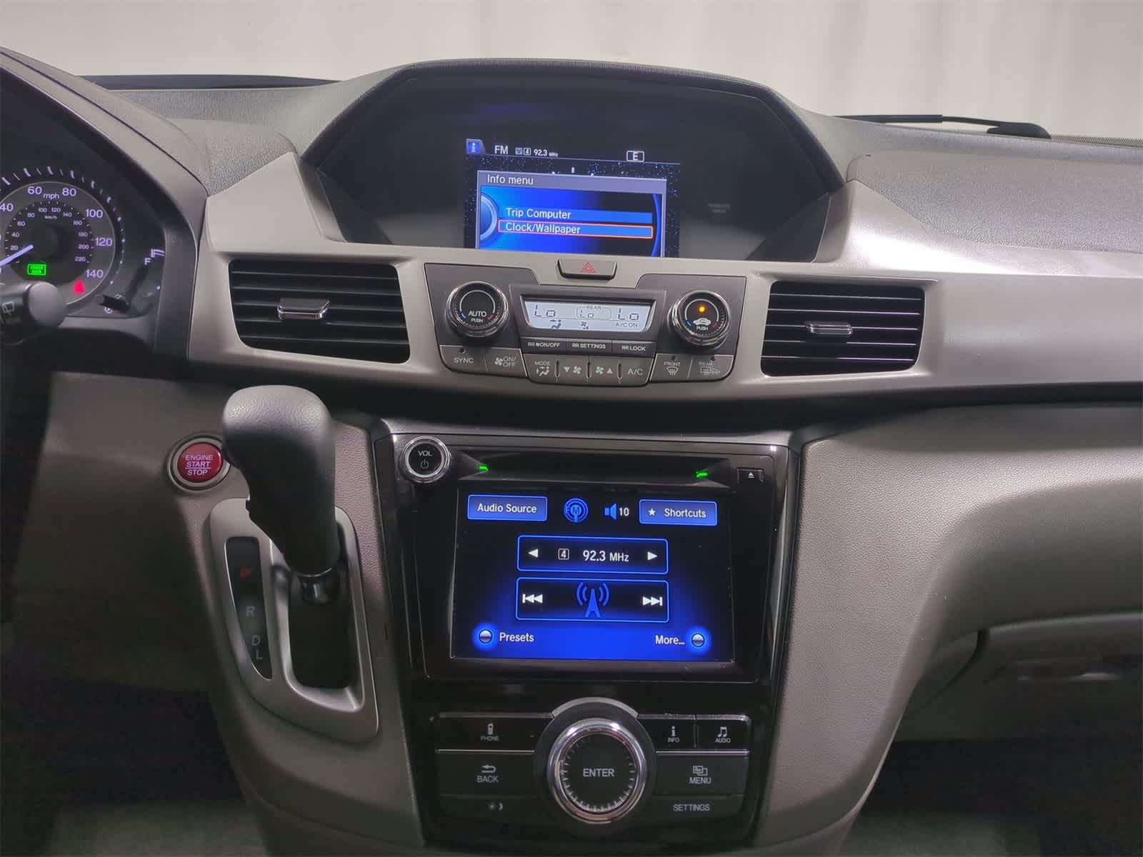 Thumbnail: 2016 Honda Odyssey - 28