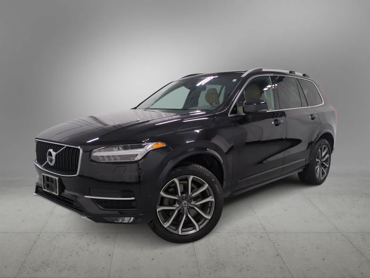 2018 Volvo XC90 T6 Momentum -
                  Farmington Hills, MI