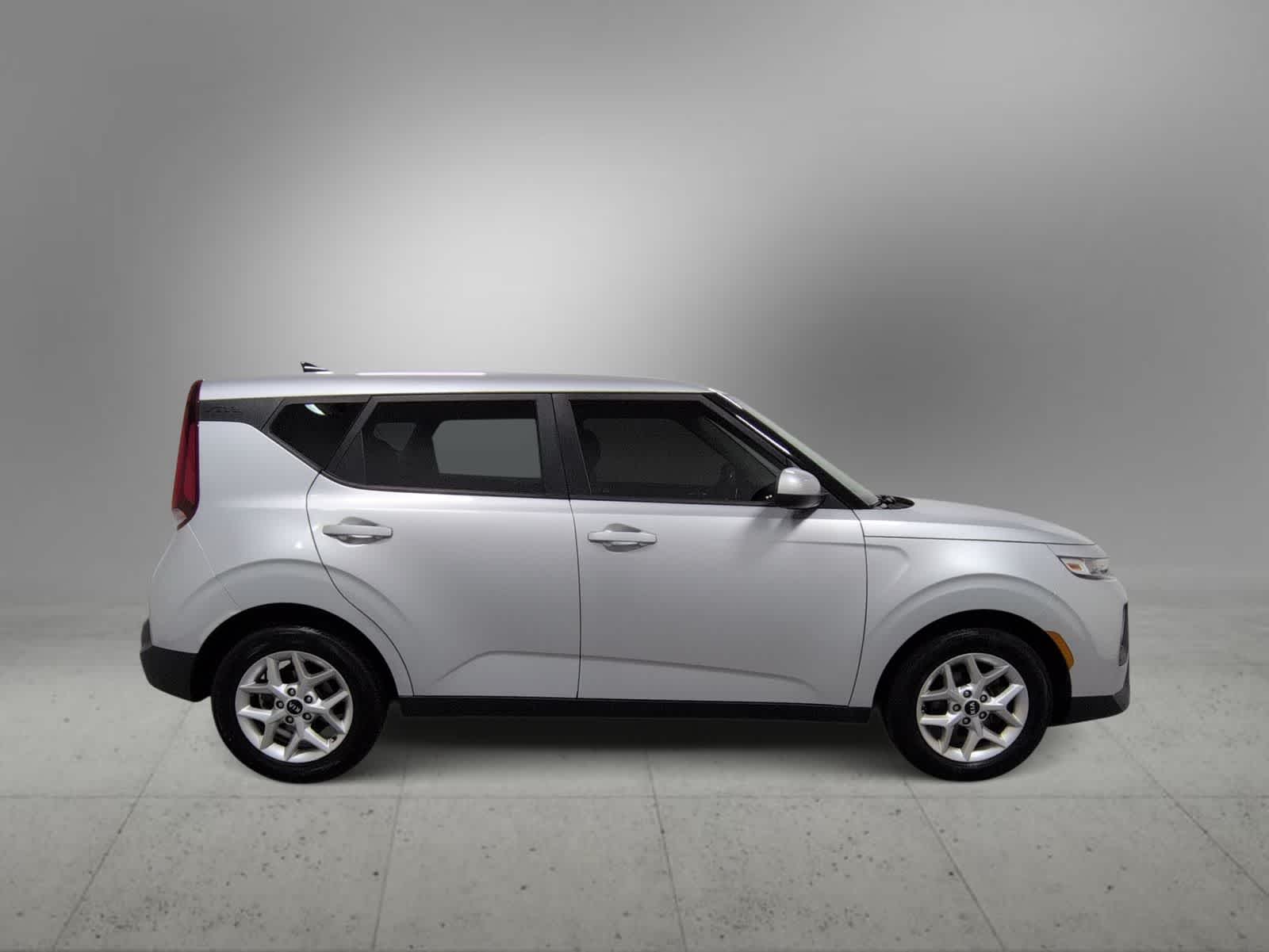 Thumbnail: 2020 Kia Soul - 9