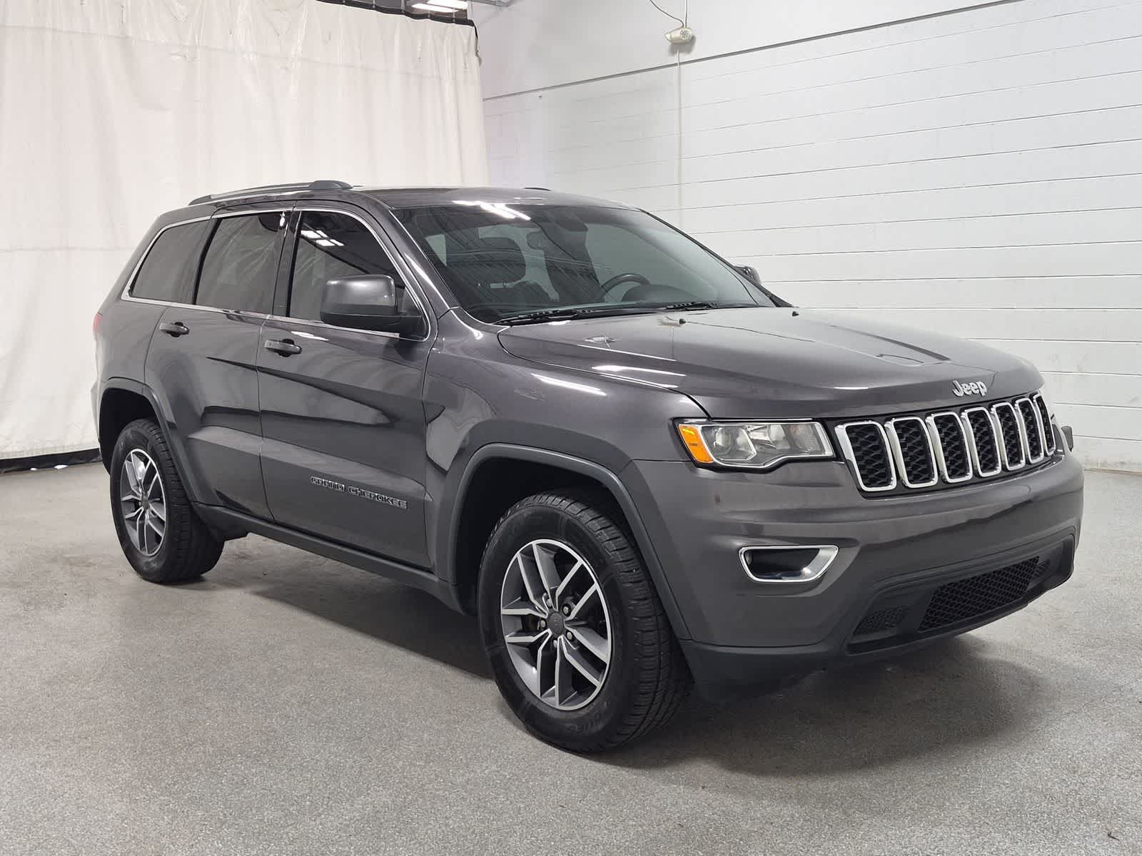 Thumbnail: 2019 Jeep Grand Cherokee - 15