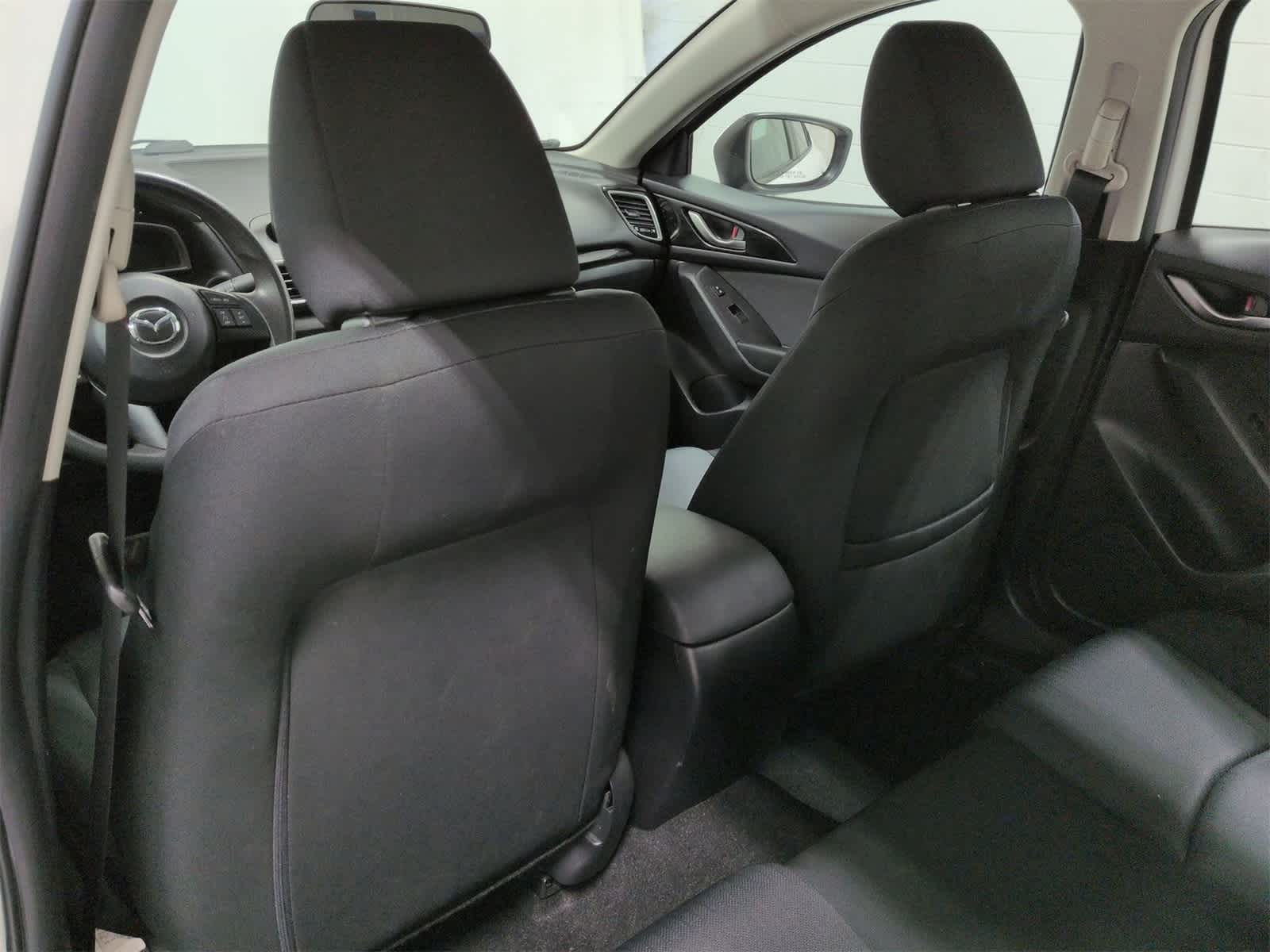 Thumbnail: 2016 Mazda Mazda3 - 19