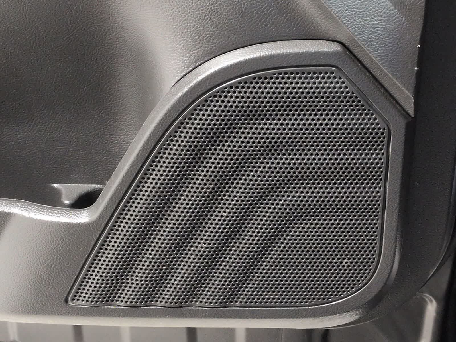 Thumbnail: 2017 Ford Taurus - 37