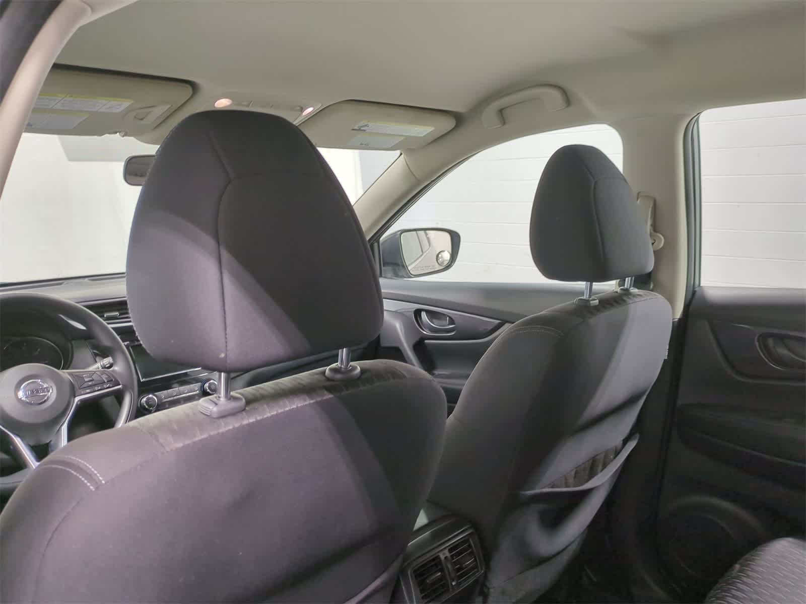 Thumbnail: 2020 Nissan Rogue - 18