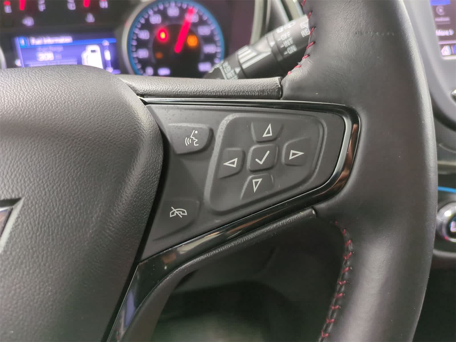 Thumbnail: 2022 Chevrolet Equinox - 25