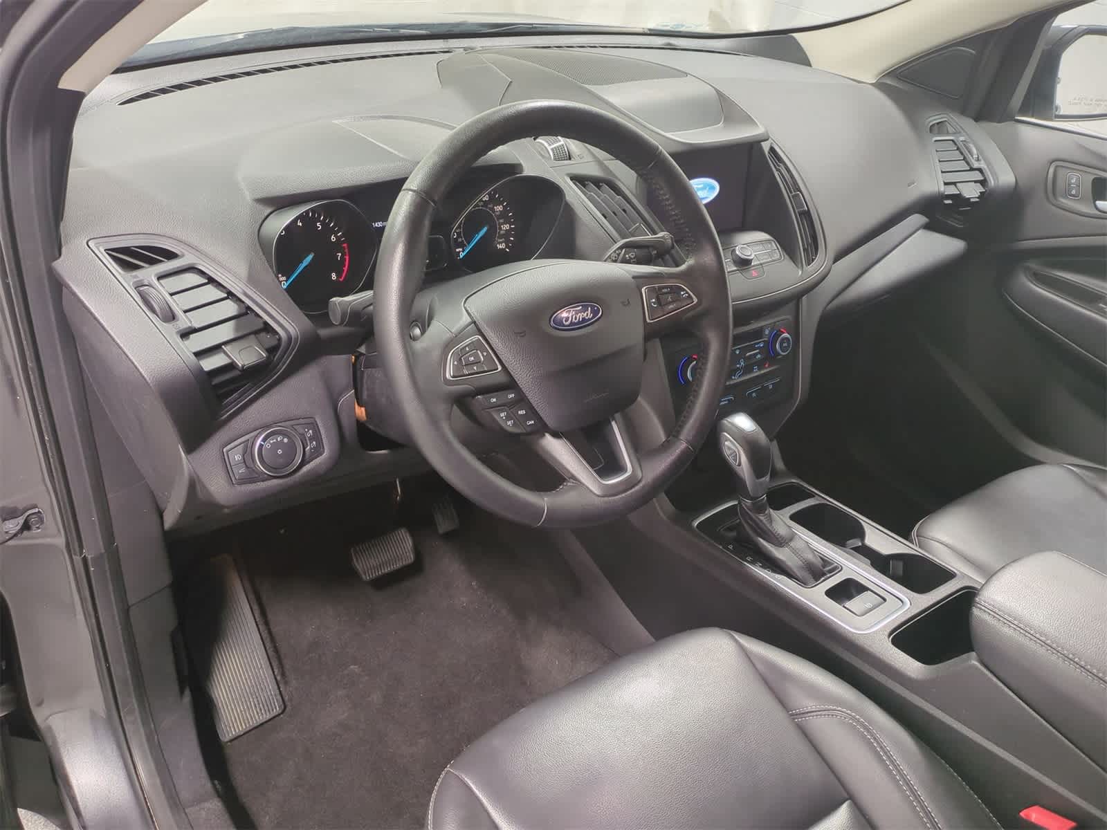 Thumbnail: 2019 Ford Escape - 10