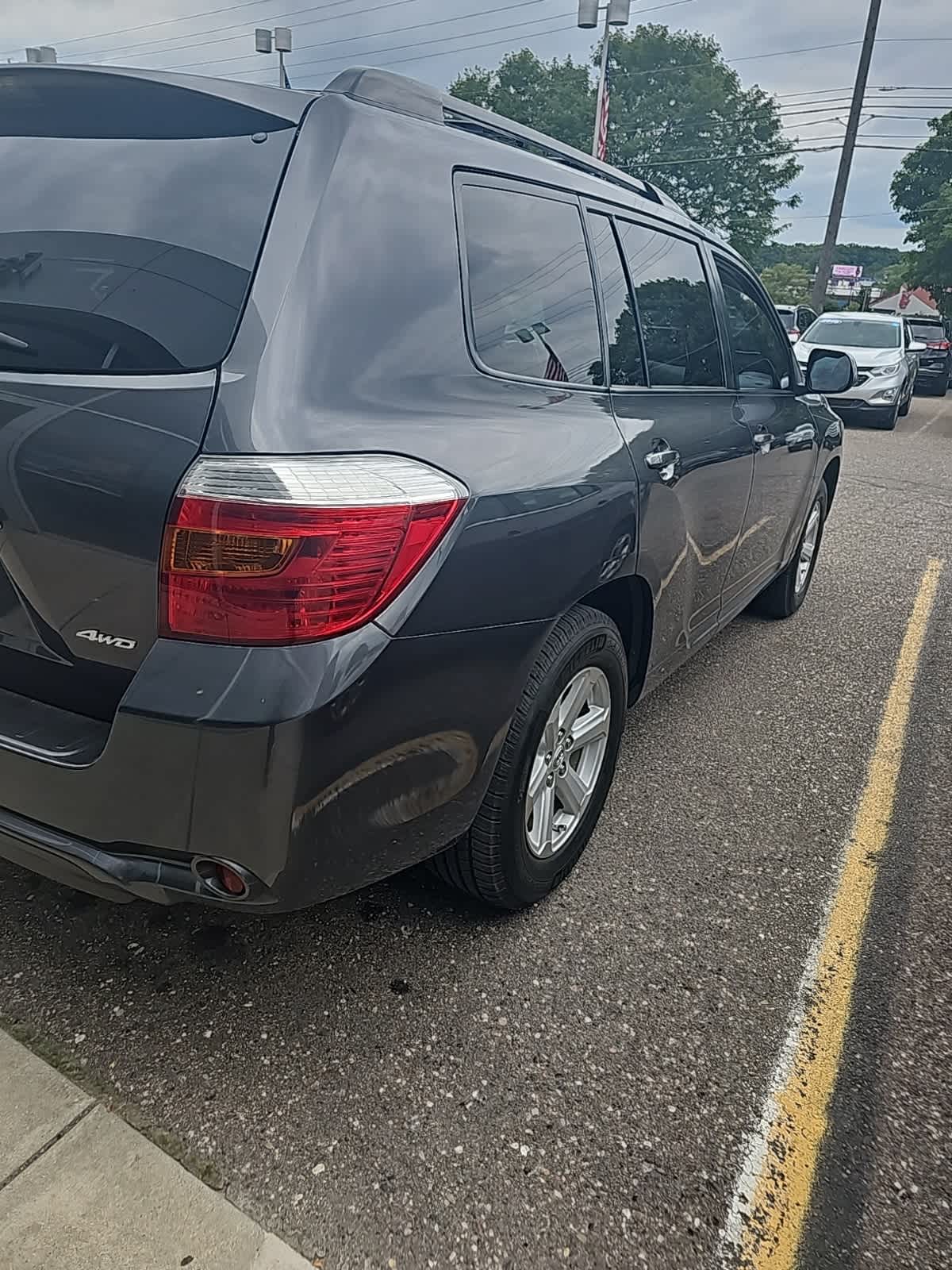 Thumbnail: 2010 Toyota Highlander - 5