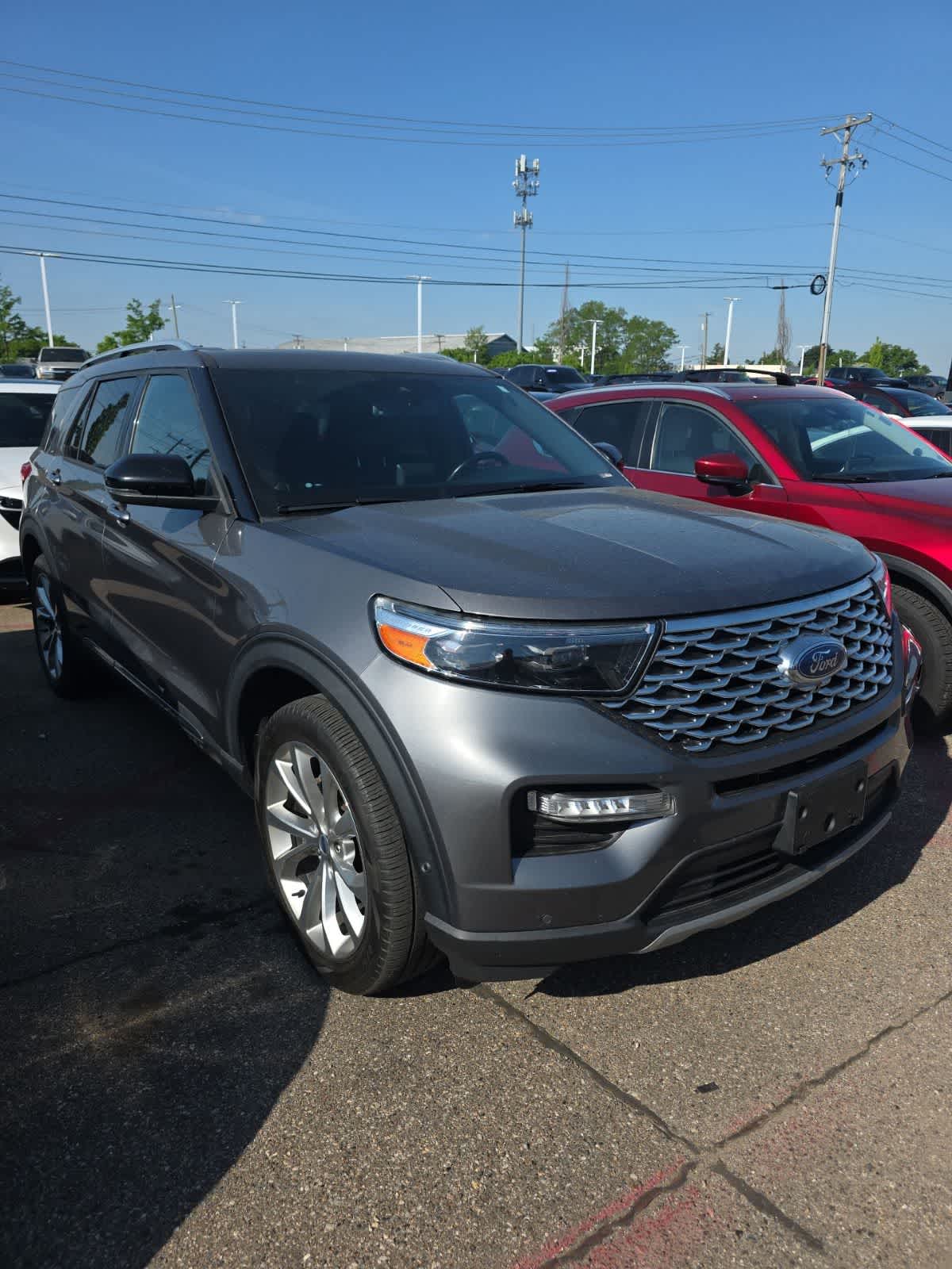 2021 Ford Explorer Platinum 4WD's photo