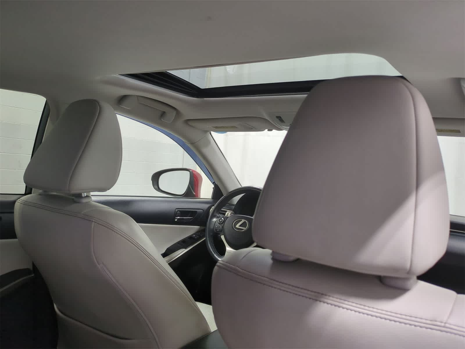 Thumbnail: 2014 Lexus IS - 23