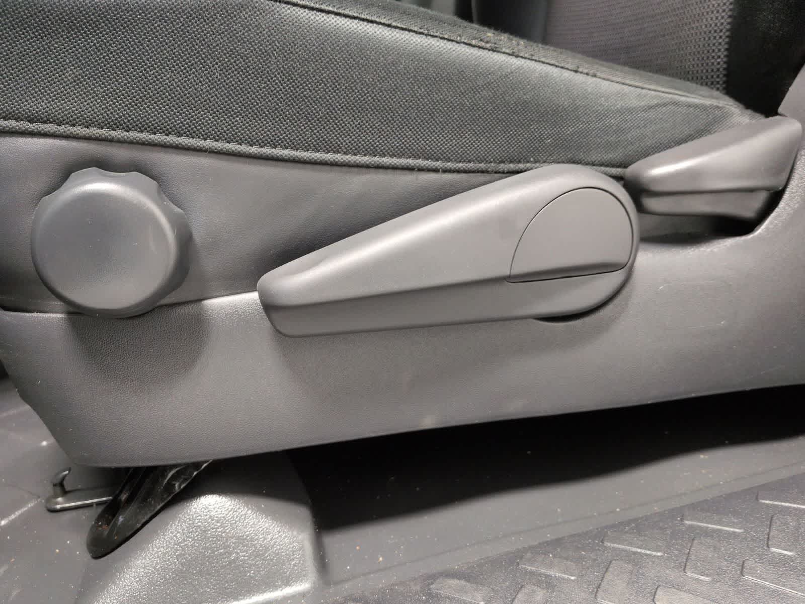 Thumbnail: 2008 Toyota FJ Cruiser - 17
