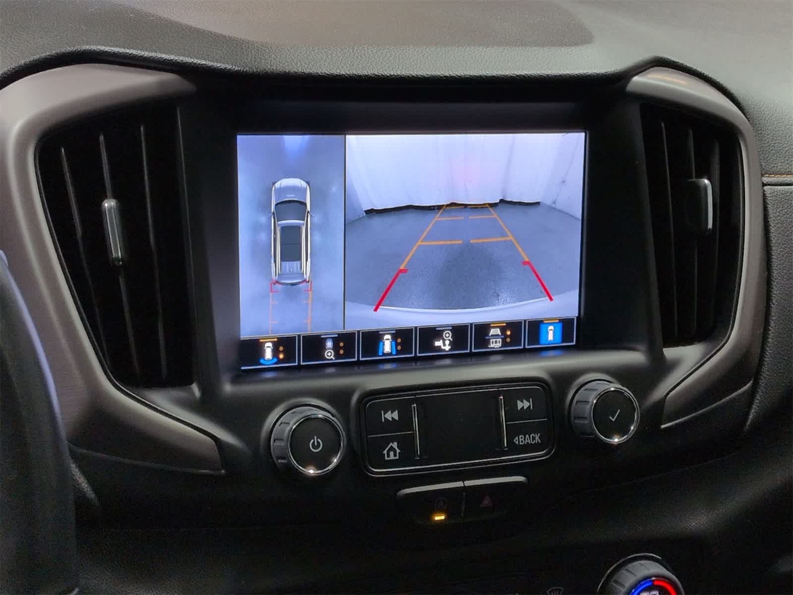 Thumbnail: 2022 GMC Terrain - 32