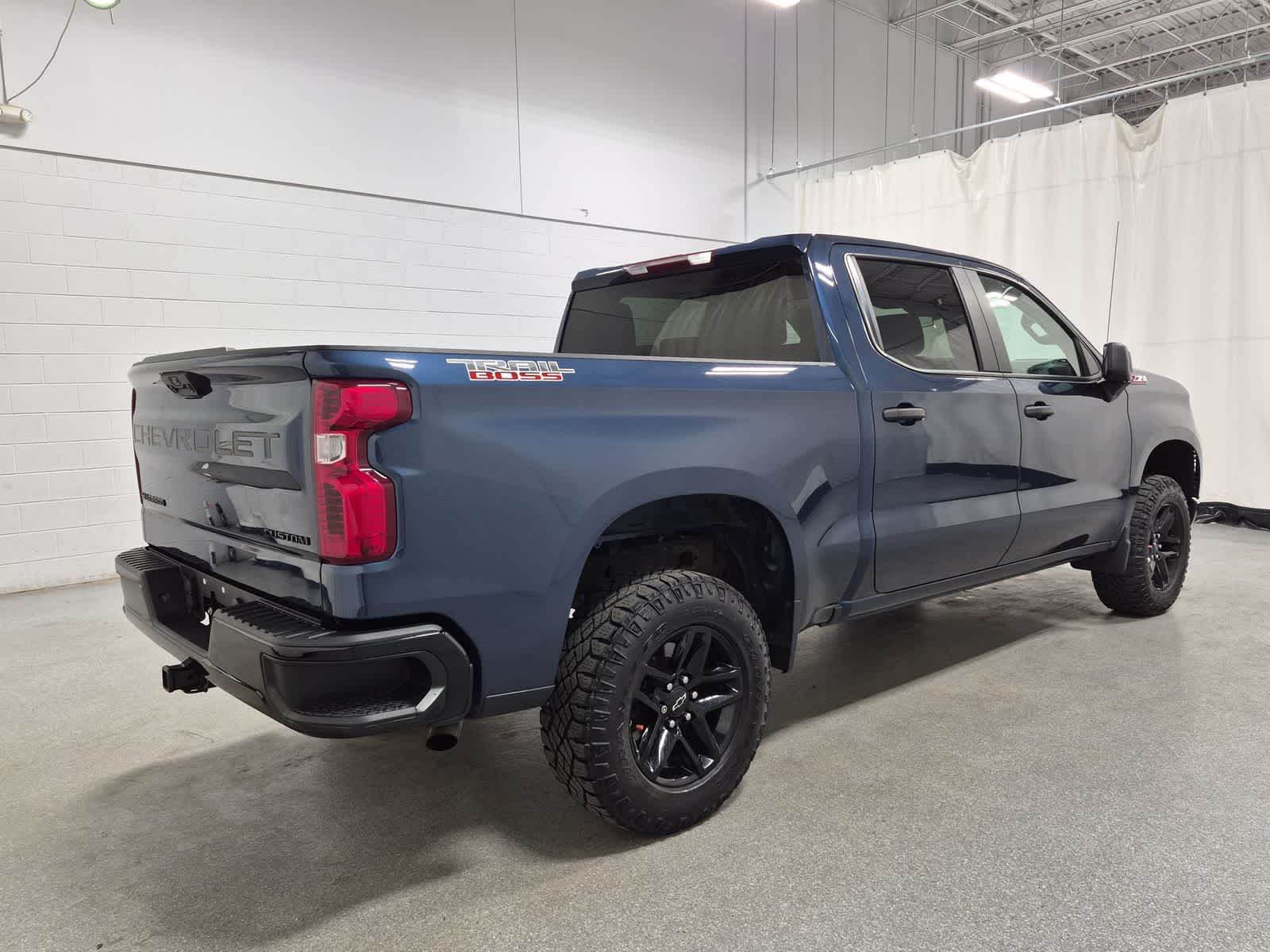 Thumbnail: 2022 Chevrolet Silverado 1500 - 14