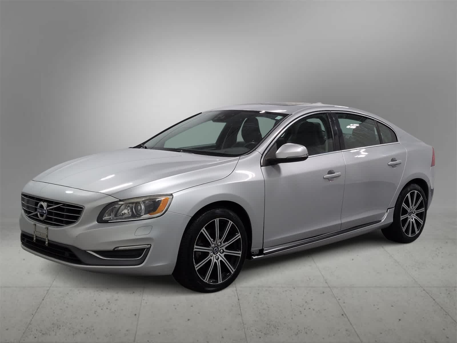 Thumbnail: 2017 Volvo S60 - 4