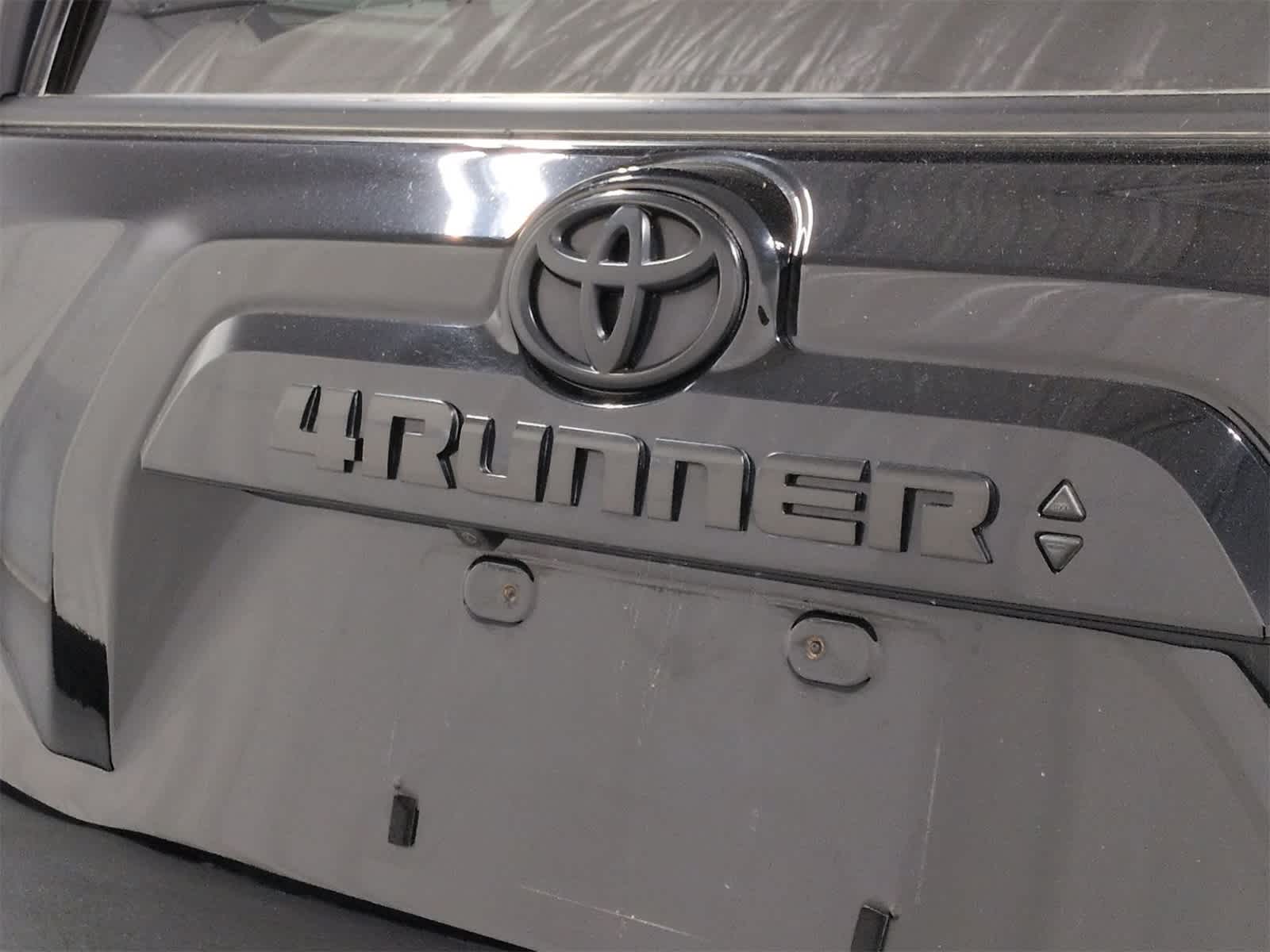 Thumbnail: 2021 Toyota 4Runner - 12