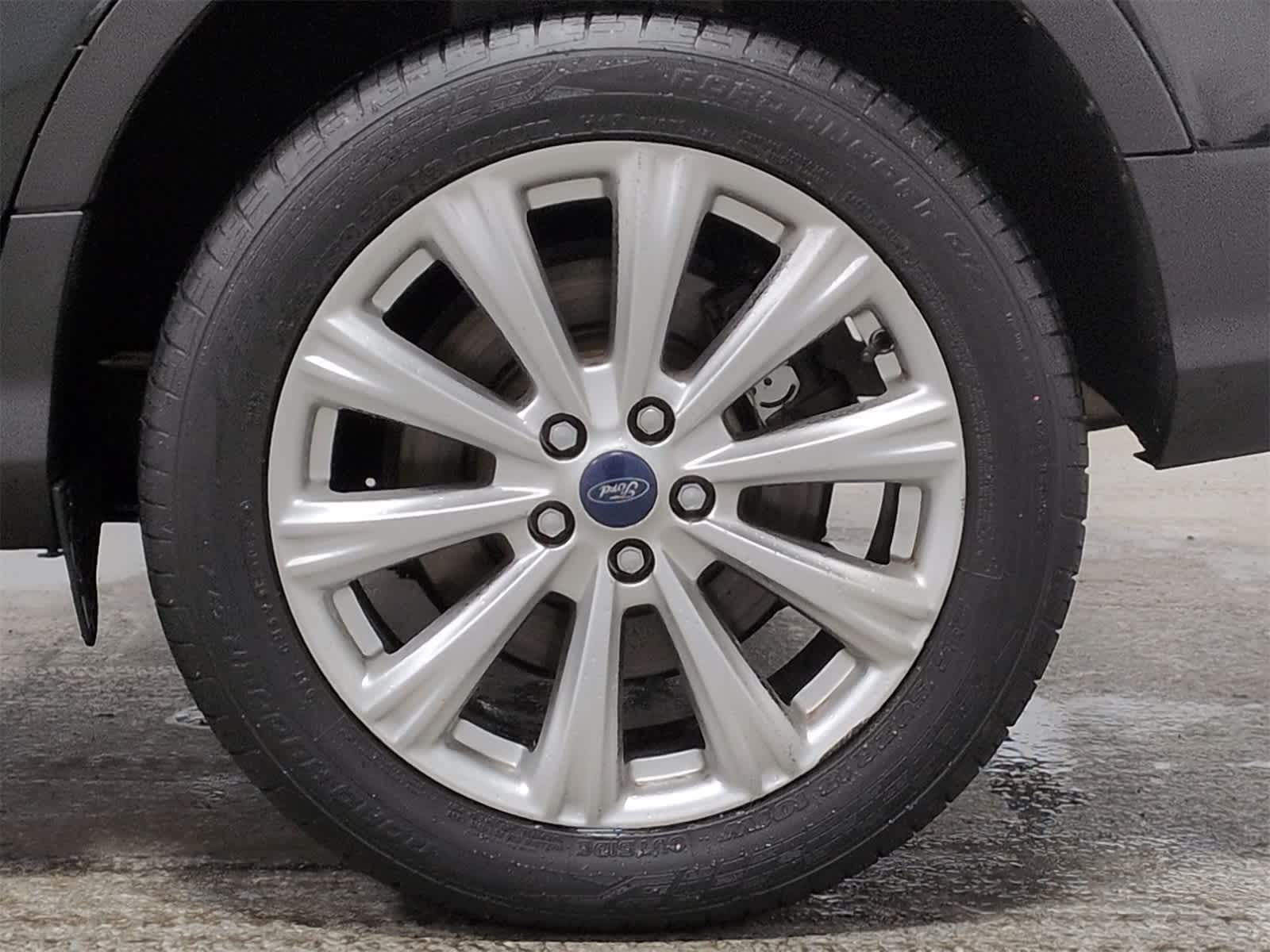 Thumbnail: 2017 Ford Escape - 13