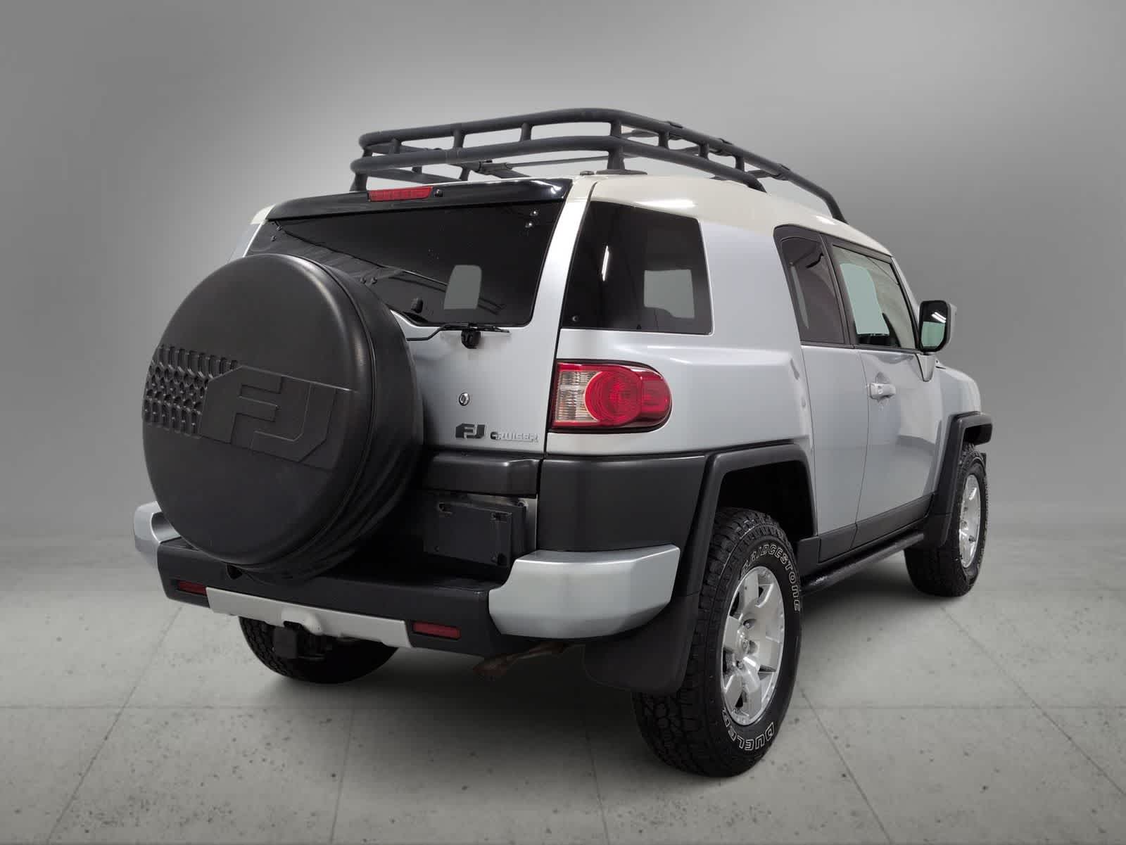 Thumbnail: 2008 Toyota FJ Cruiser - 8