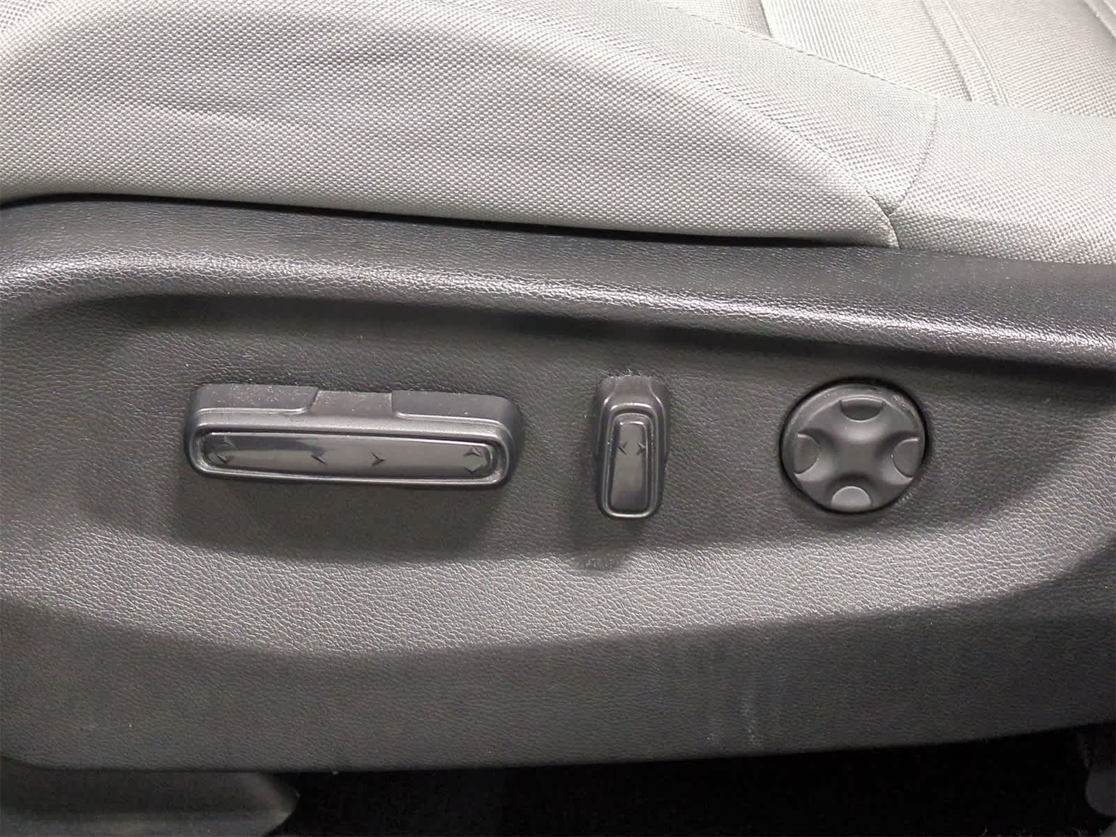 Thumbnail: 2019 Honda CR-V - 17