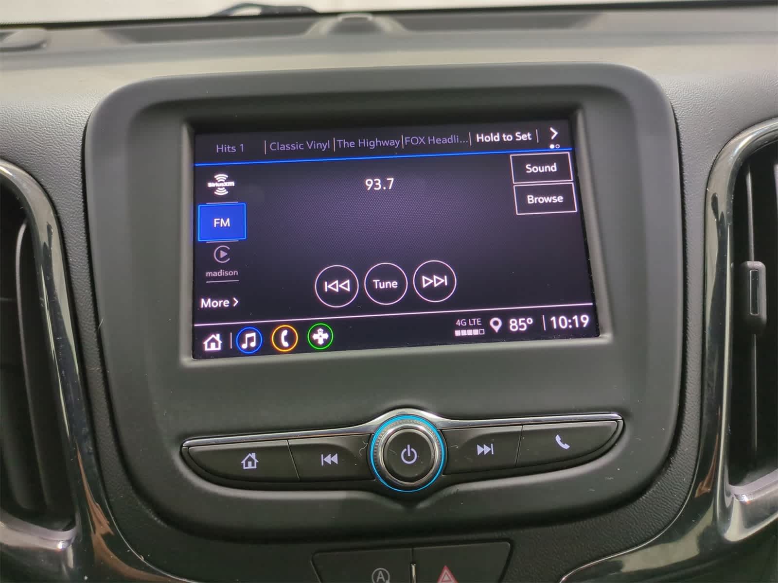 Thumbnail: 2022 Chevrolet Equinox - 28