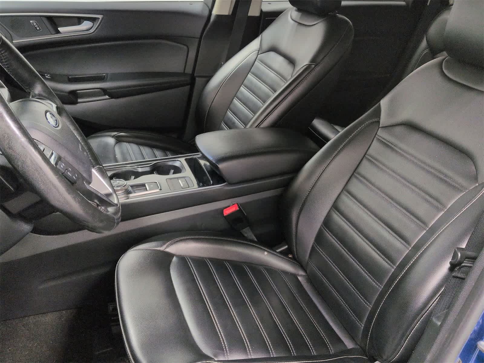 Thumbnail: 2020 Ford Edge - 17