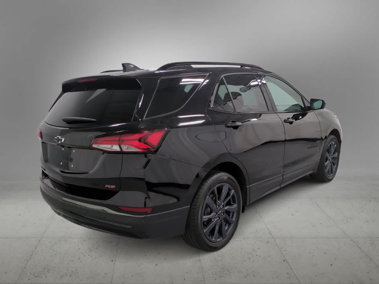 Thumbnail: 2022 Chevrolet Equinox - 8