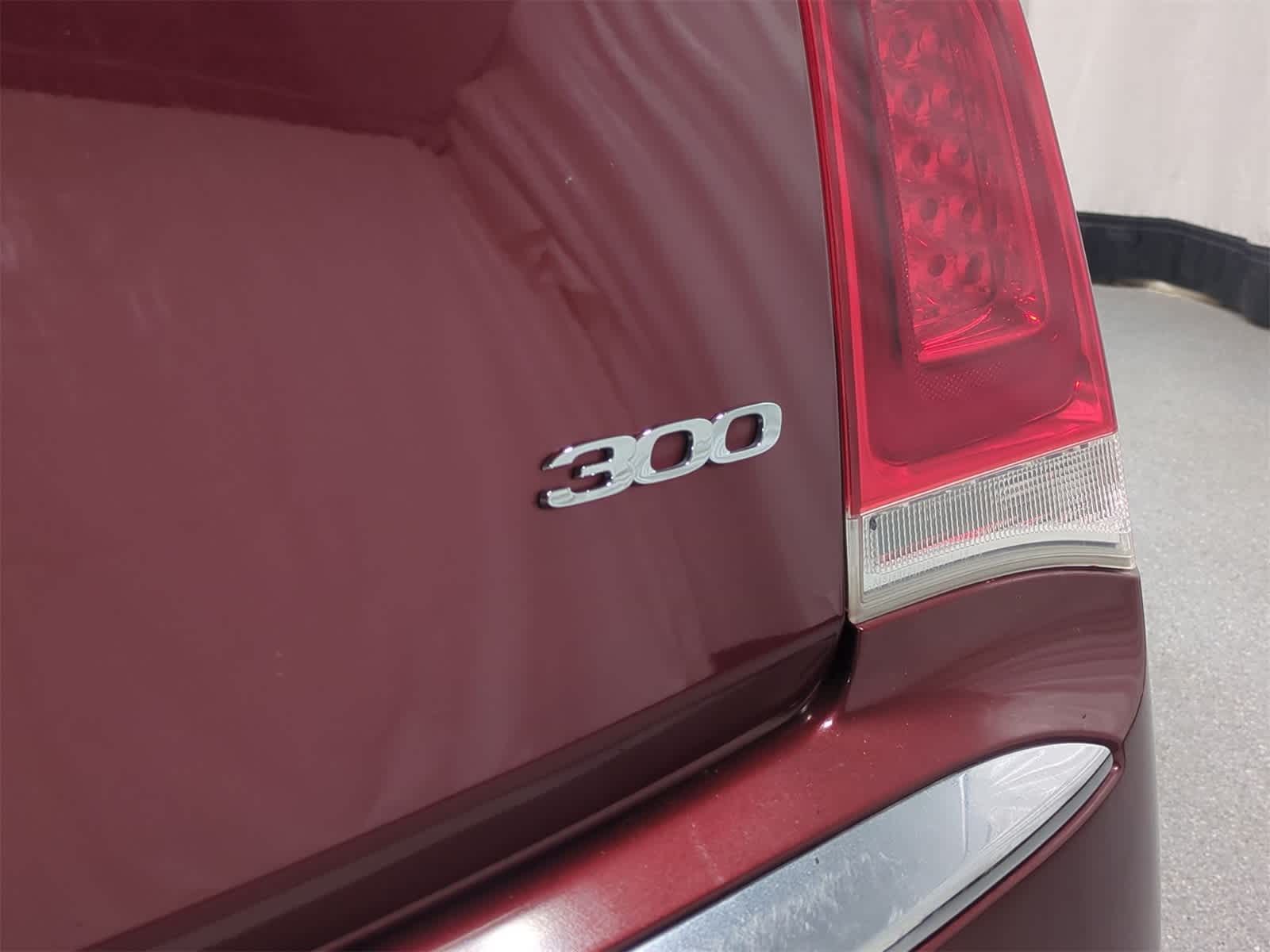 Thumbnail: 2019 Chrysler 300 - 13