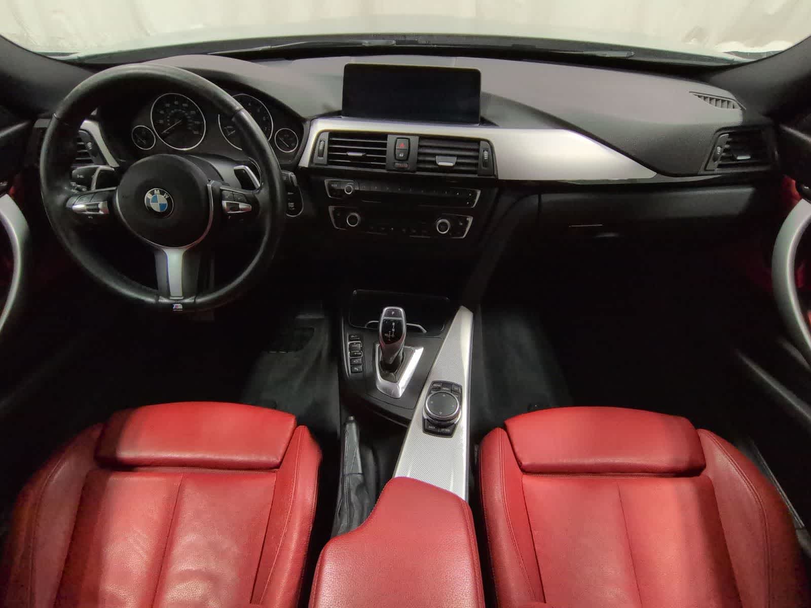 Thumbnail: 2016 BMW 3 Series - 16