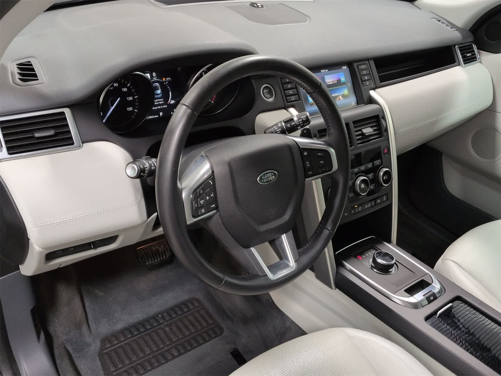 Thumbnail: 2018 Land Rover Discovery Sport - 10