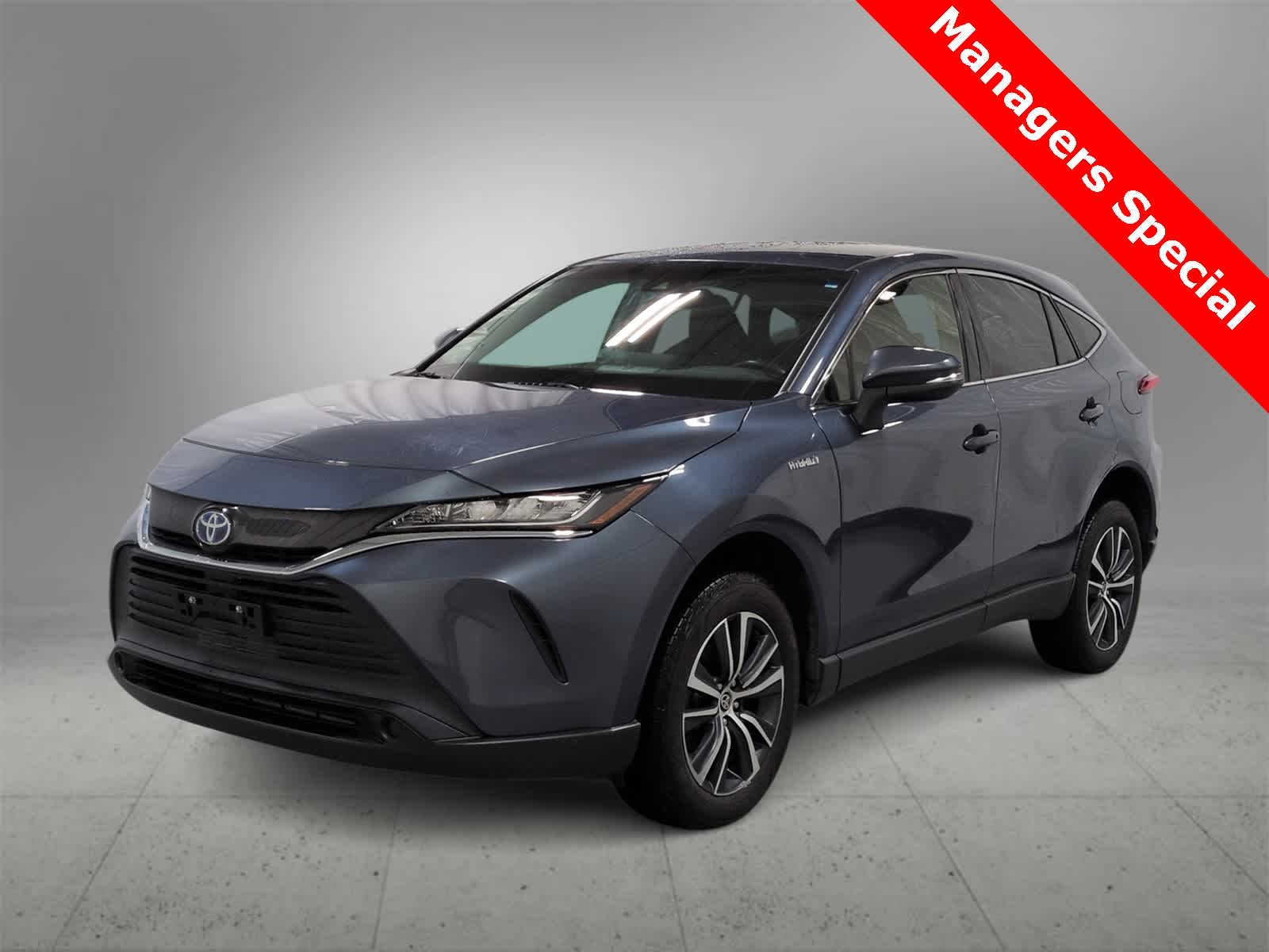 2021 Toyota Venza LE's photo