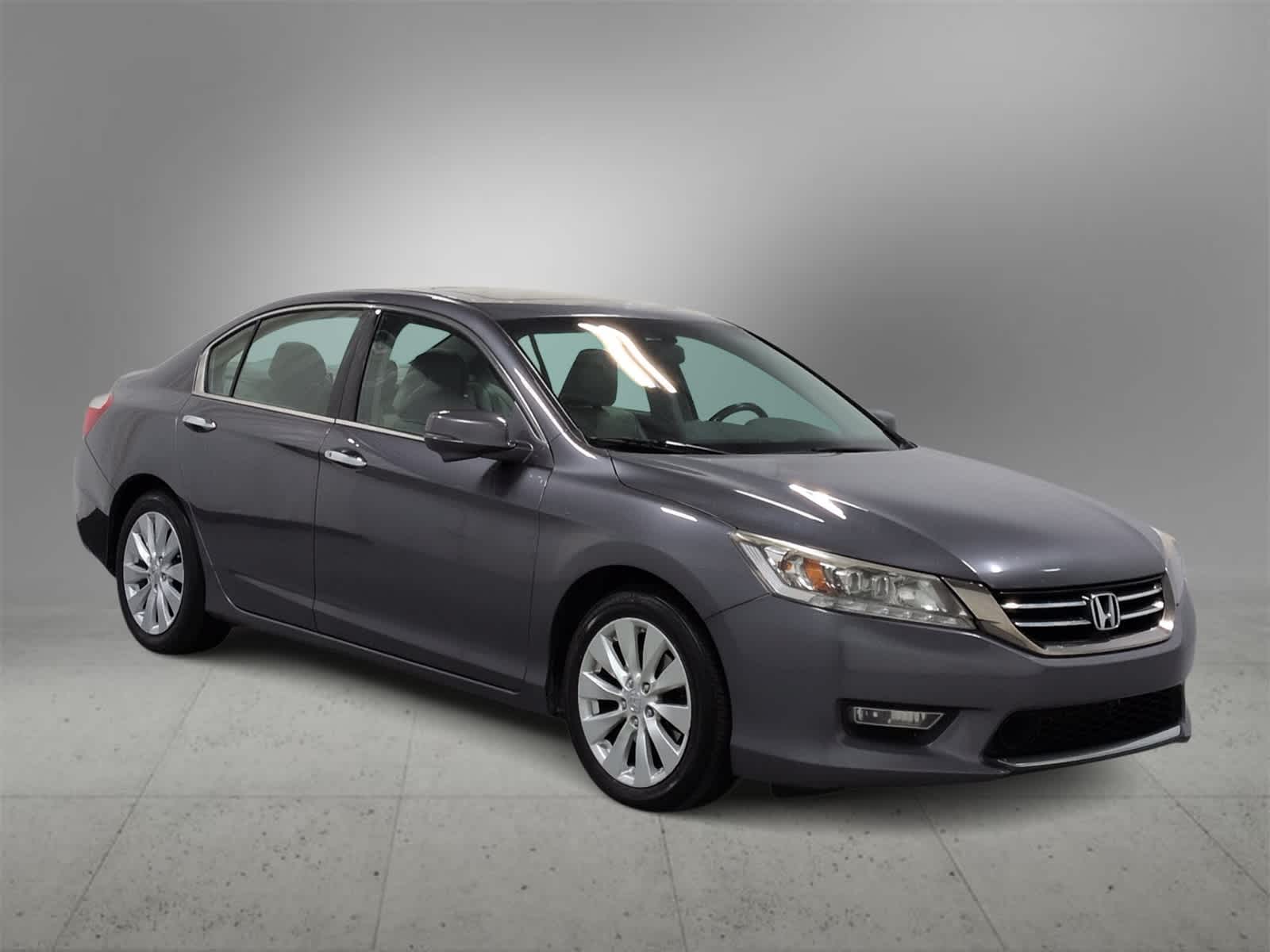 Used 2013 Honda Accord Touring V6 with VIN 1HGCR3F99DA023692 for sale in Farmington Hills, MI