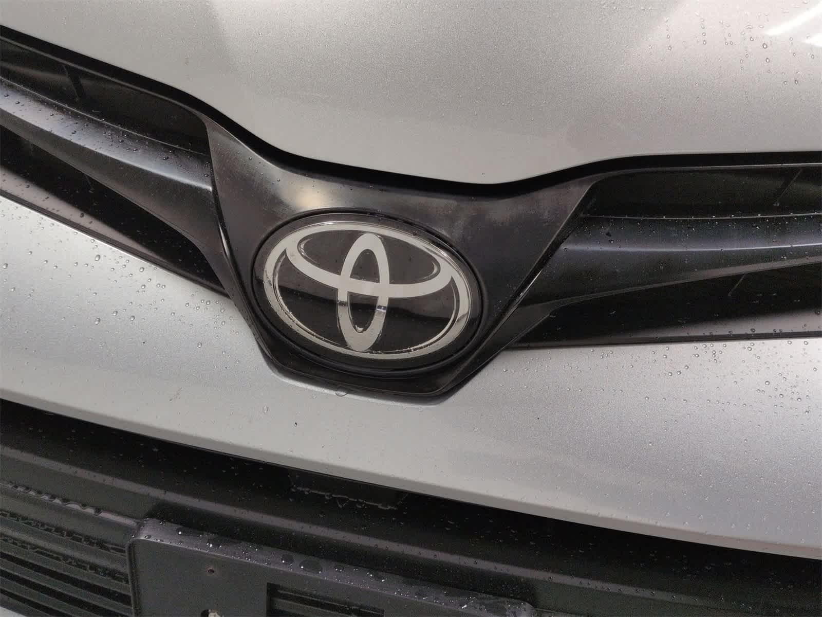 Thumbnail: 2019 Toyota Sienna - 12