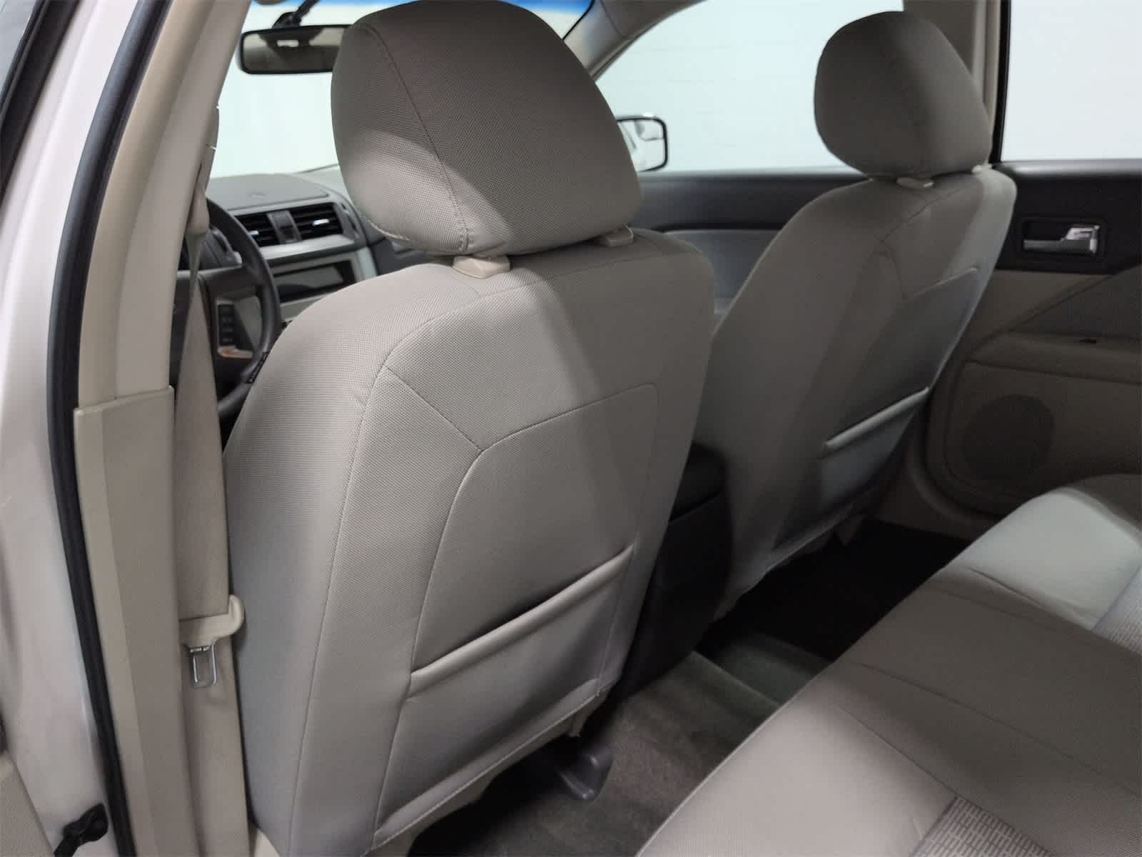 Thumbnail: 2012 Ford Fusion - 19