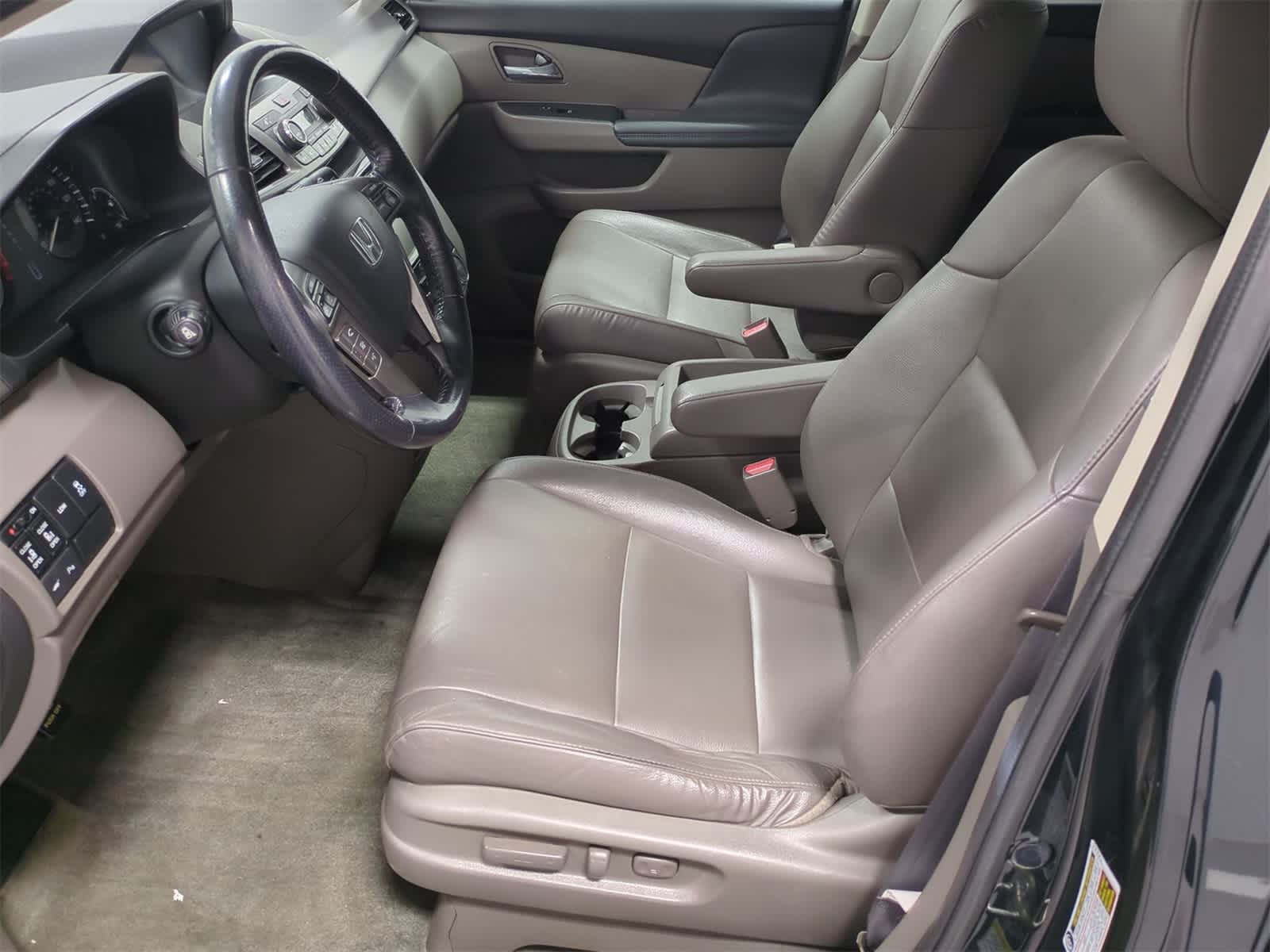 Thumbnail: 2016 Honda Odyssey - 16