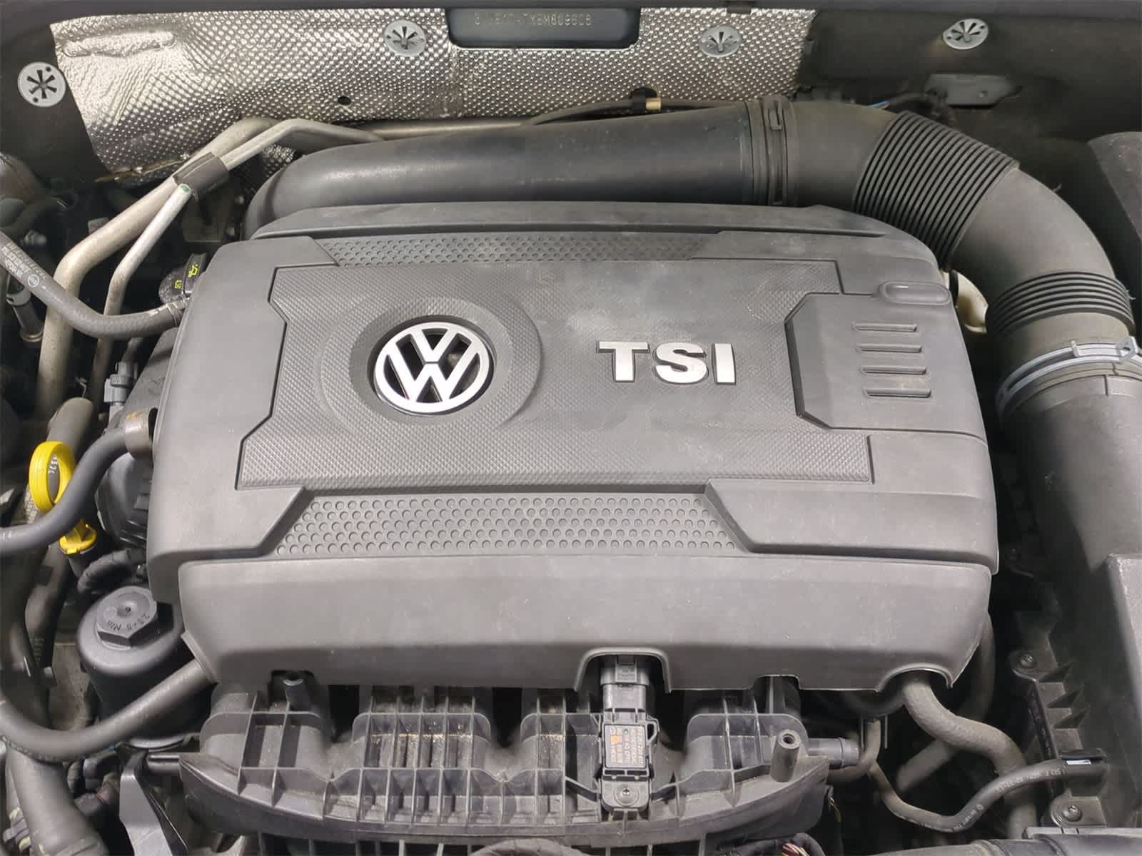 Thumbnail: 2014 Volkswagen Beetle - 22