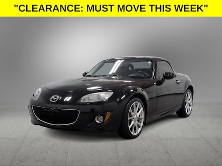 Pre-owned 2009 Mazda Mazda MX-5 Miata Grand Touring Convertible in Farmington Hills, MI