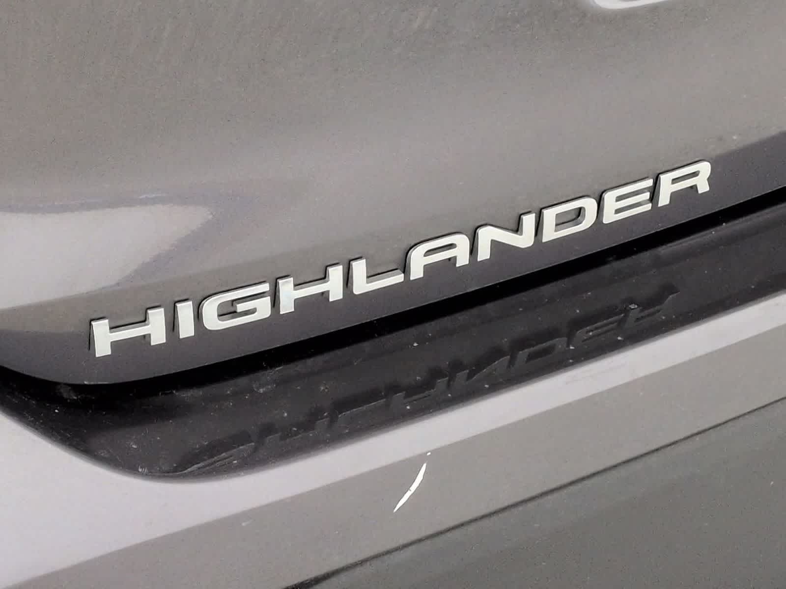 Thumbnail: 2022 Toyota Highlander - 13