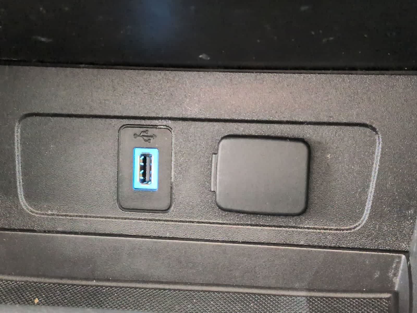 Thumbnail: 2018 Ford Escape - 32