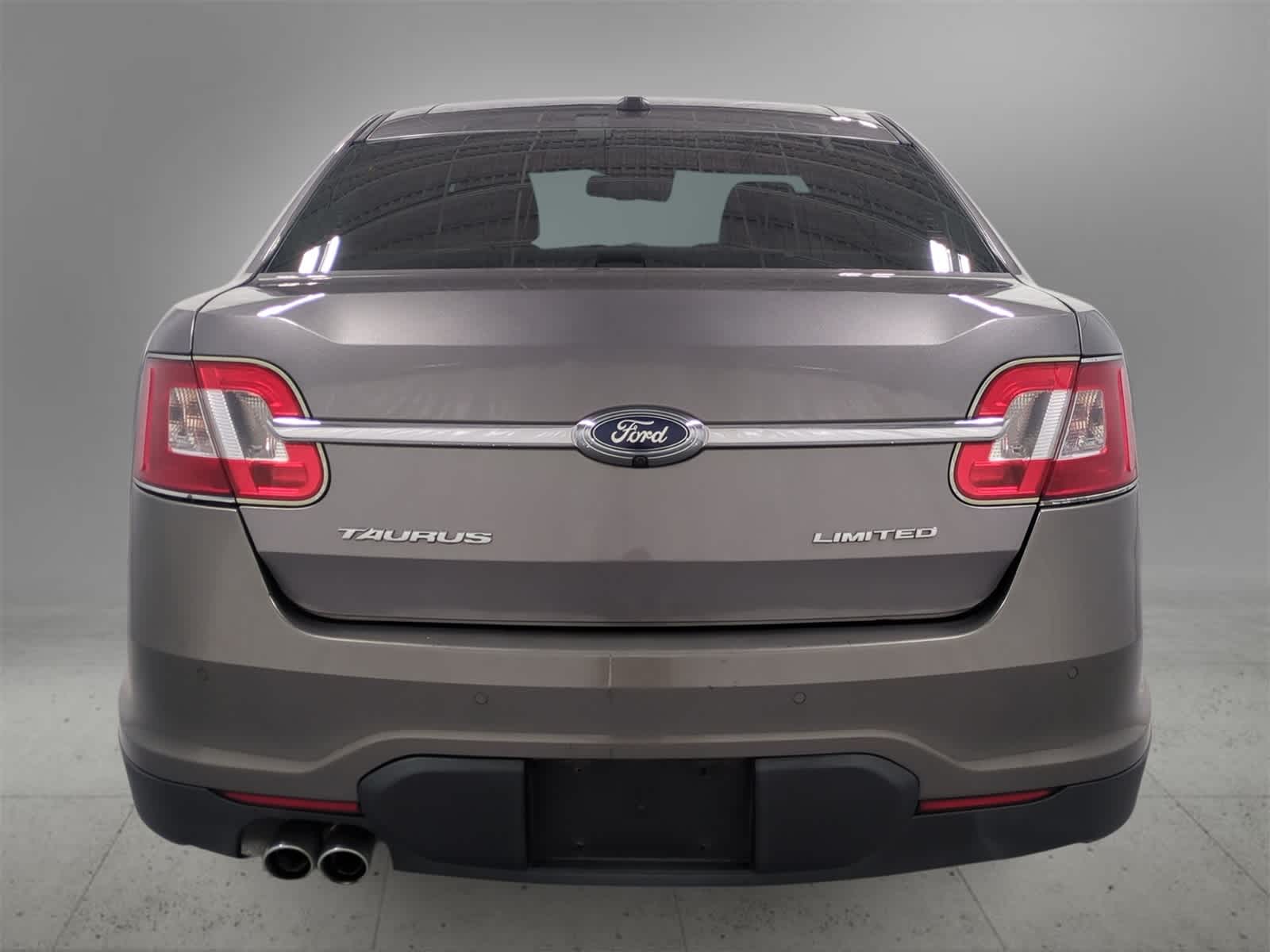 Thumbnail: 2011 Ford Taurus - 7
