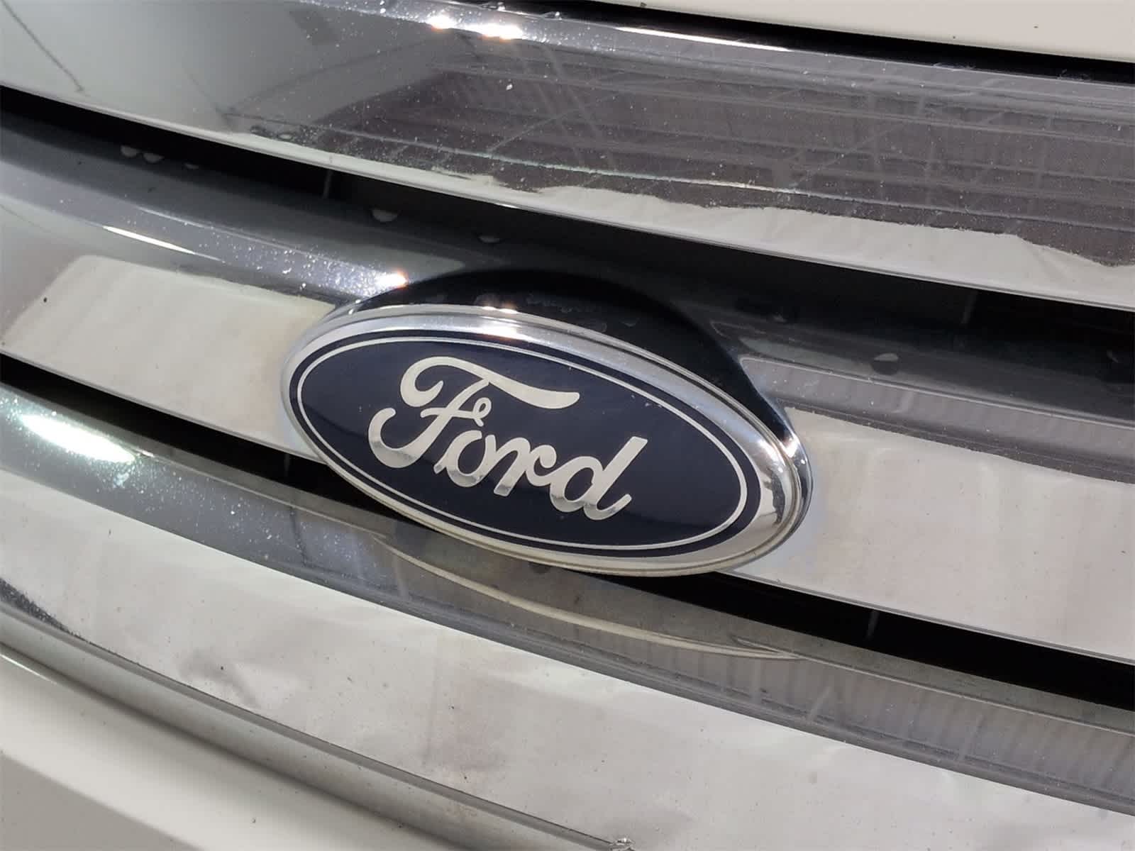 Thumbnail: 2012 Ford Fusion - 13