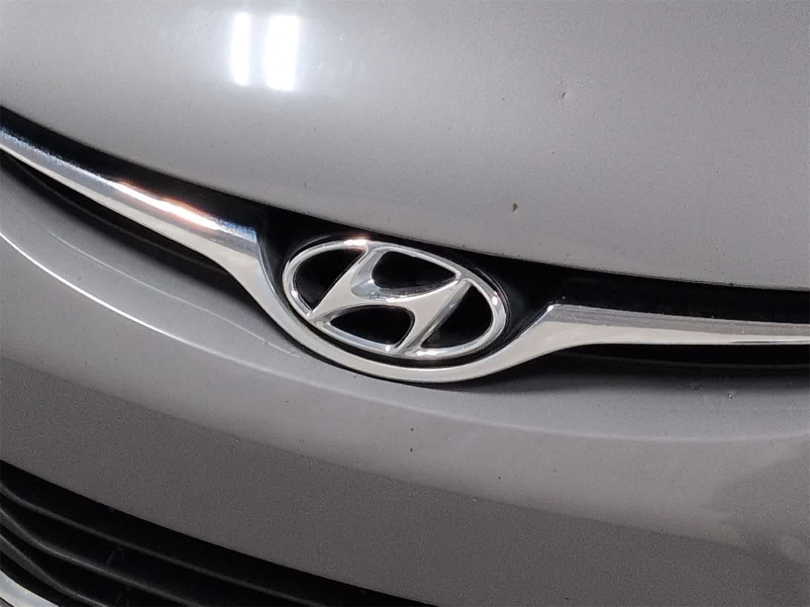 Thumbnail: 2014 Hyundai Elantra - 12