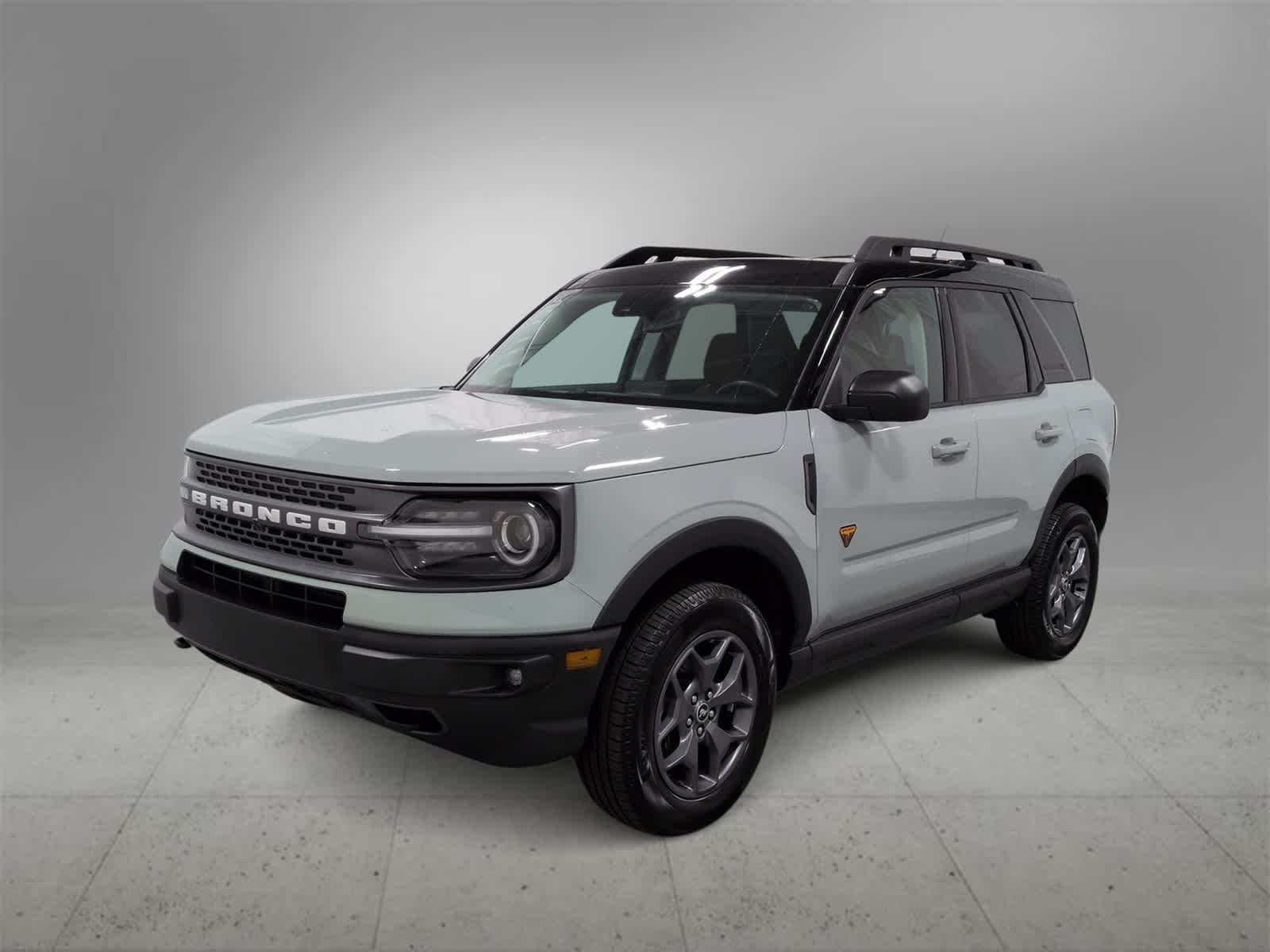 Thumbnail: 2022 Ford Bronco Sport - 4