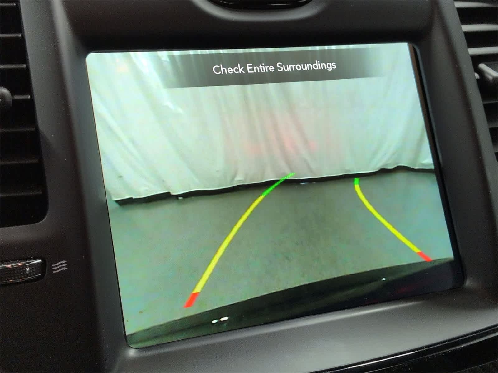 Thumbnail: 2023 Chrysler 300 - 32