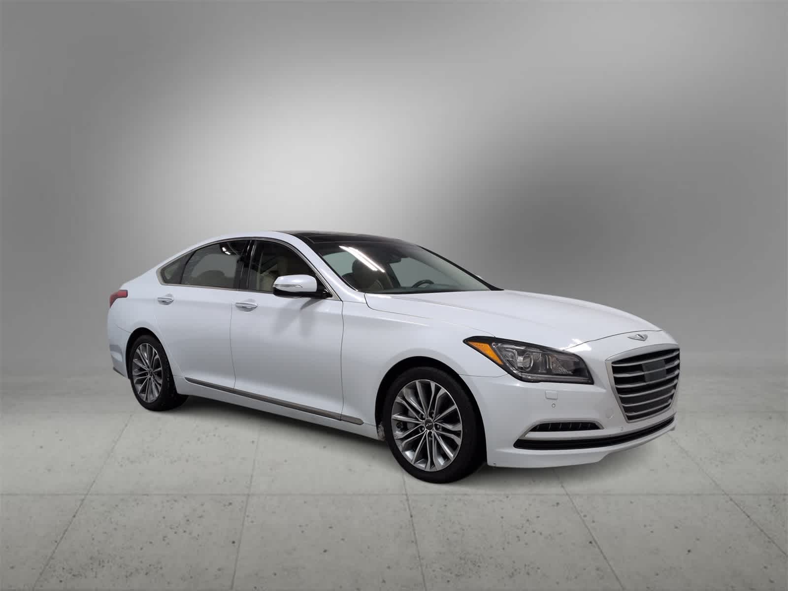 Thumbnail: 2015 Hyundai Genesis - 2
