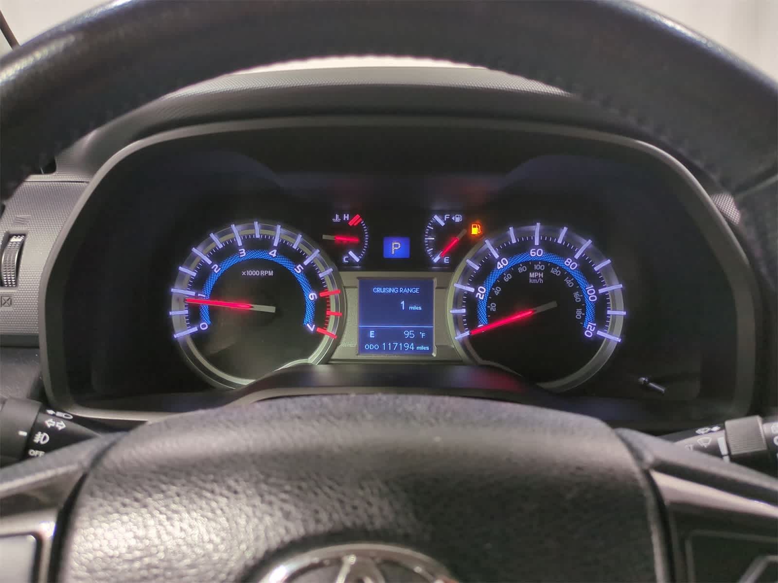 Thumbnail: 2015 Toyota 4Runner - 32